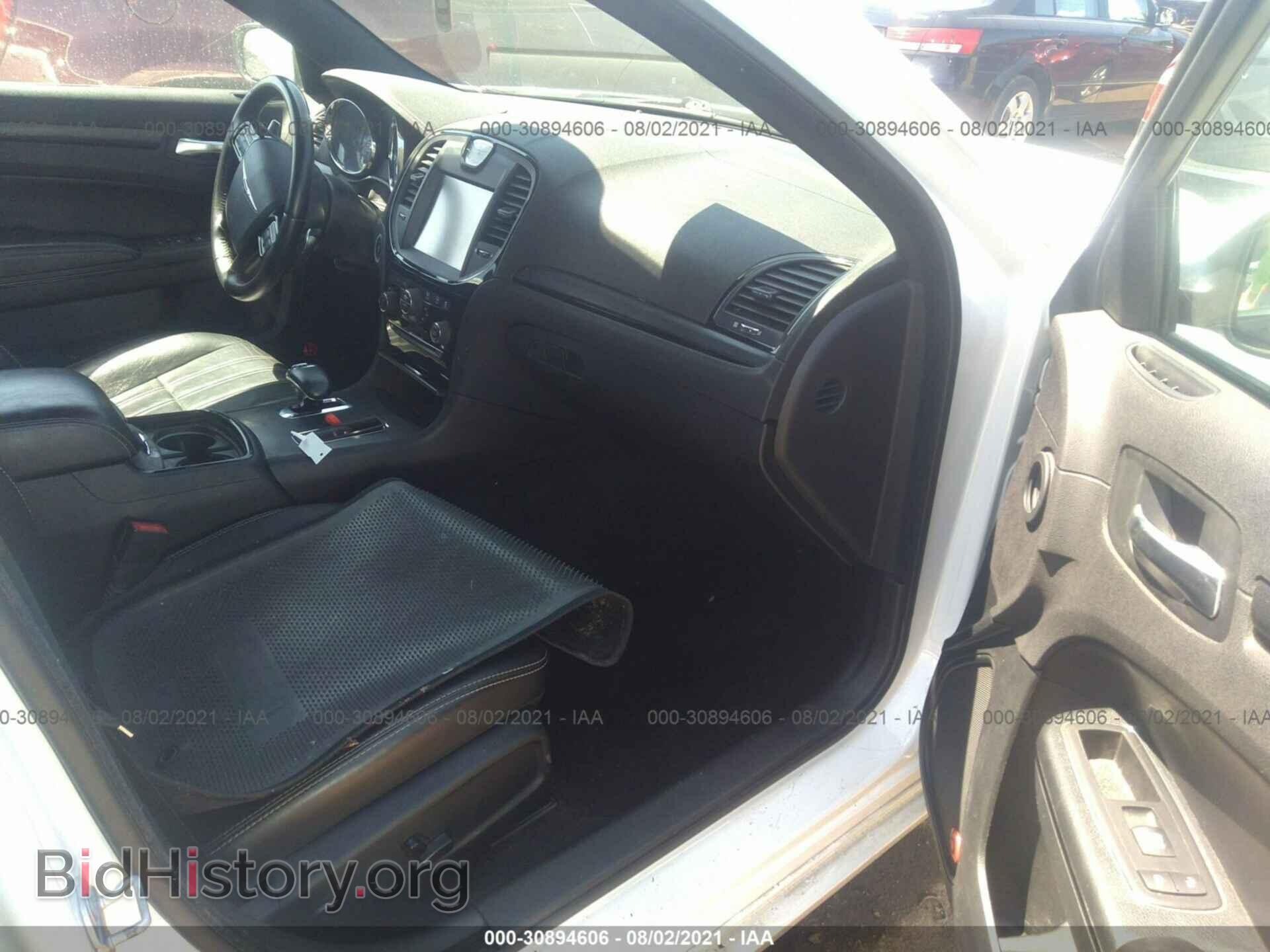 2014 CHRYSLER 300 - VIN: 2C3CCABG1EH361118 - Фото 5