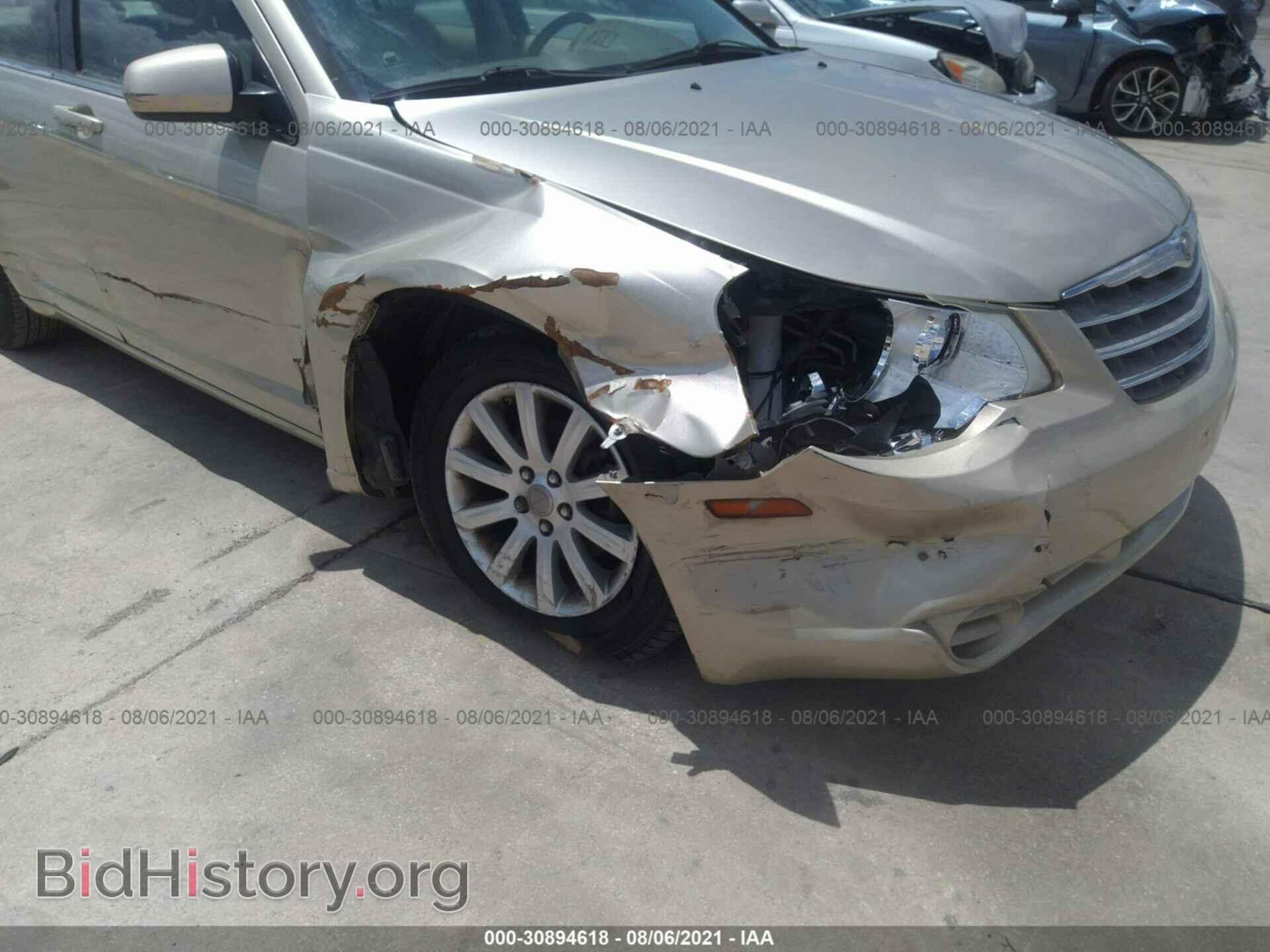 2010 CHRYSLER SEBRING - VIN: 1C3CC5FBXAN111397 - Фото 6