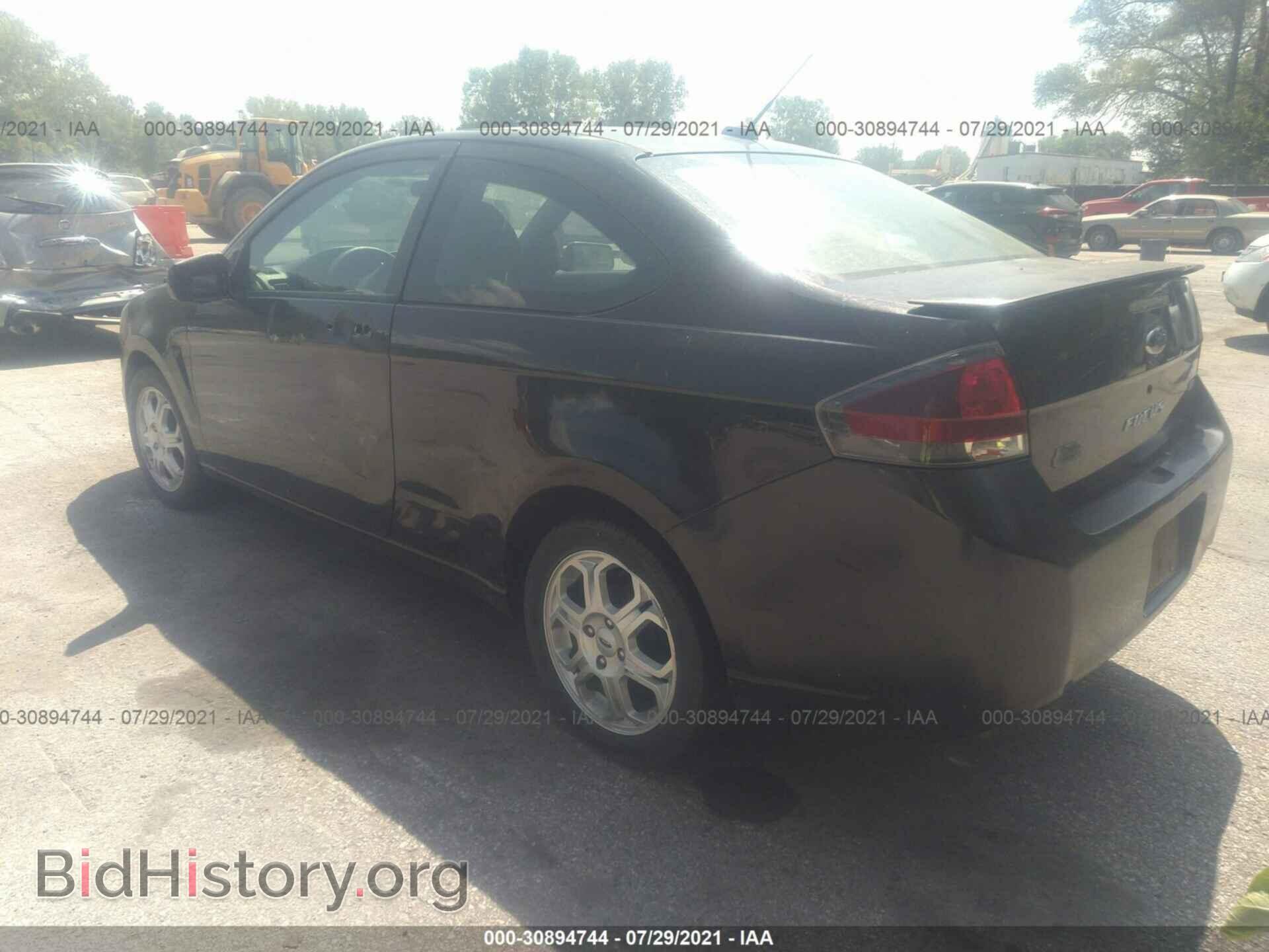 2009 FORD FOCUS - VIN: 1FAHP32N49W175232 - Фото 3