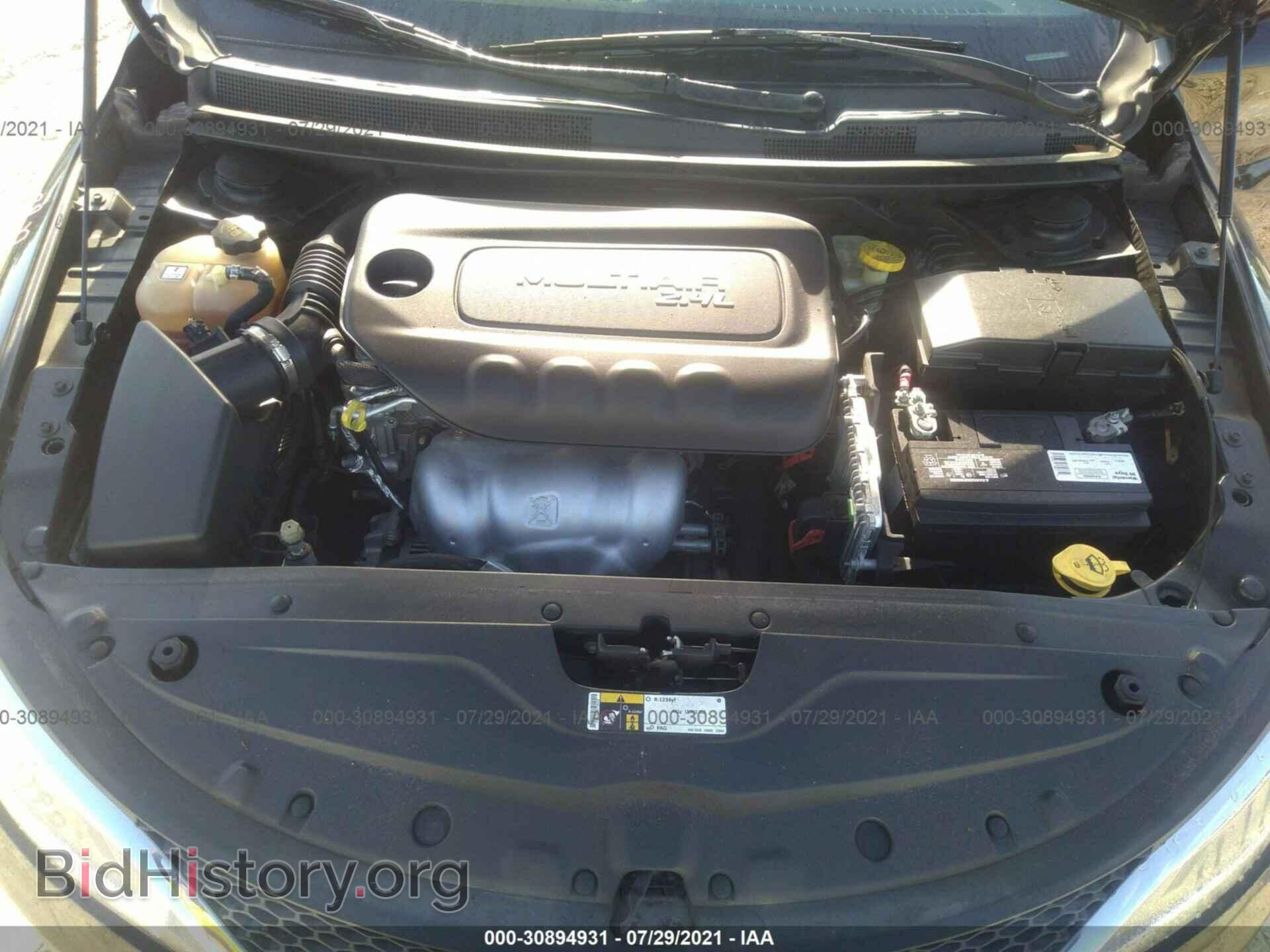 2016 CHRYSLER 200 - VIN: 1C3CCCAB1GN174022 - Фото 10