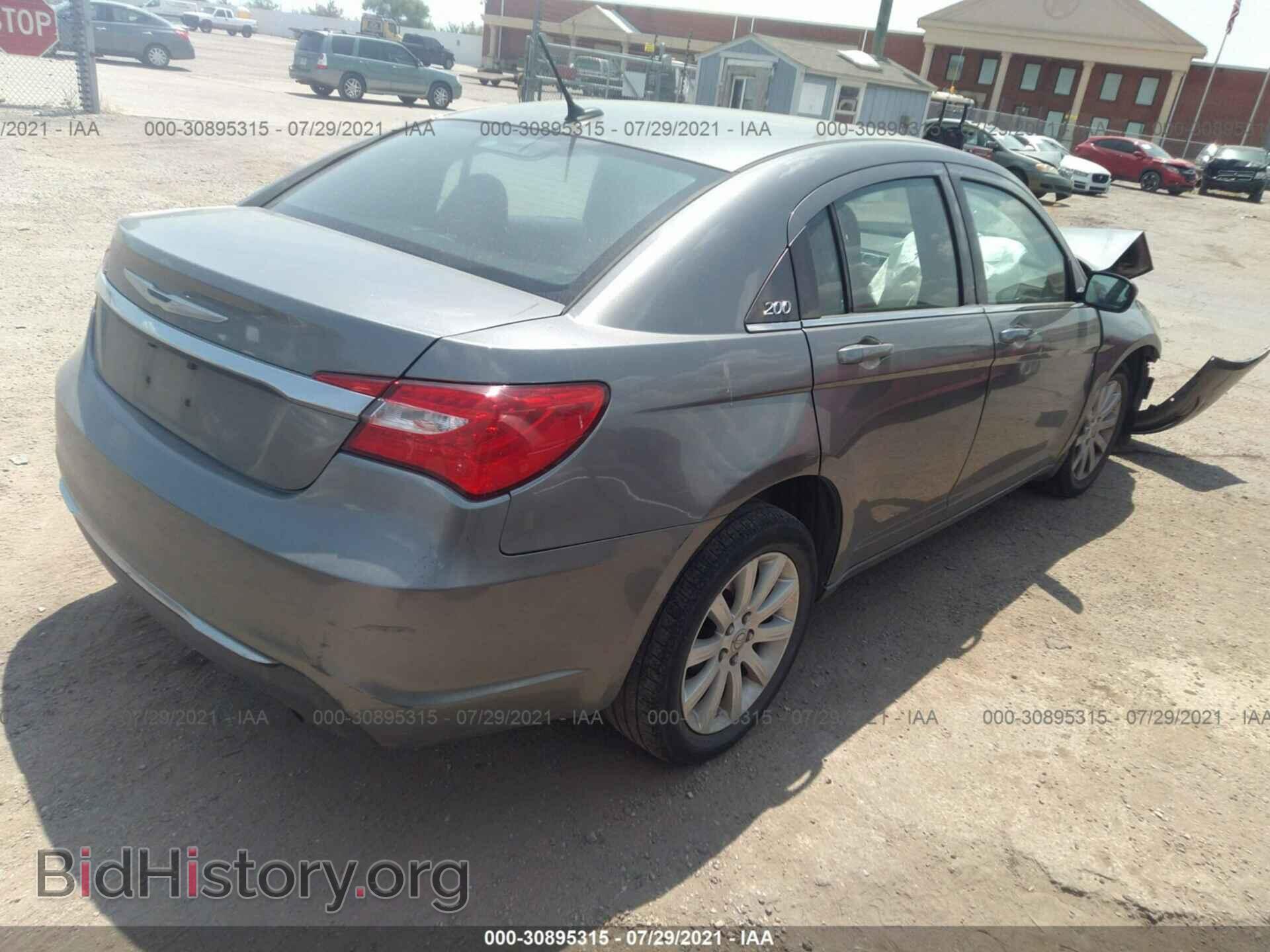 2013 CHRYSLER 200 - VIN: 1C3CCBBB0DN672412 - Фото 4
