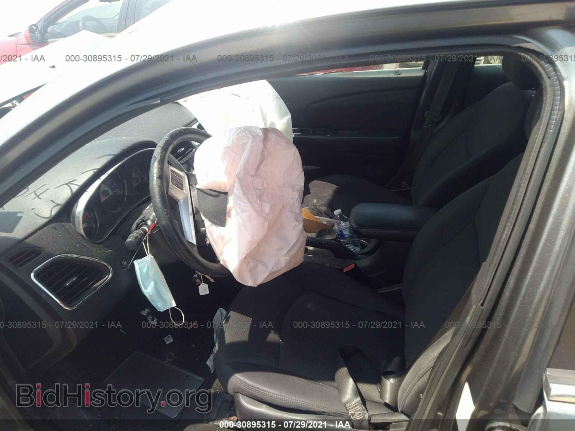 2013 CHRYSLER 200 - VIN: 1C3CCBBB0DN672412 - Фото 5