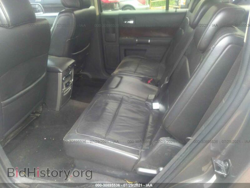 2010 Ford FLEX (VIN 2FMGK5CC0ABA62876) — photo 8 of 11