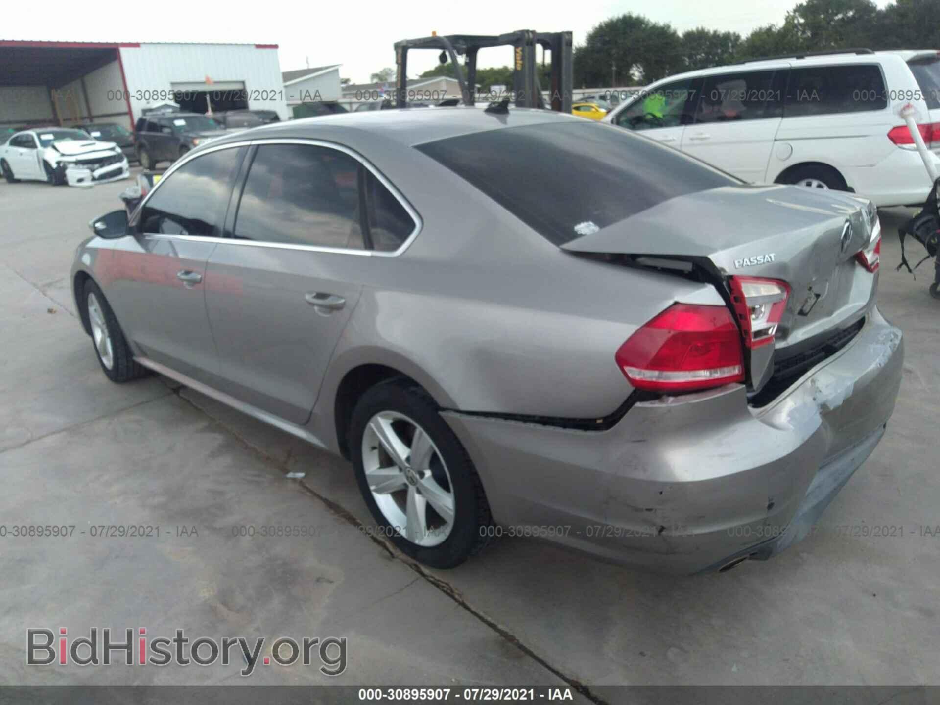 2012 VOLKSWAGEN PASSAT - VIN: 1VWBH7A36CC018084 - Фото 3