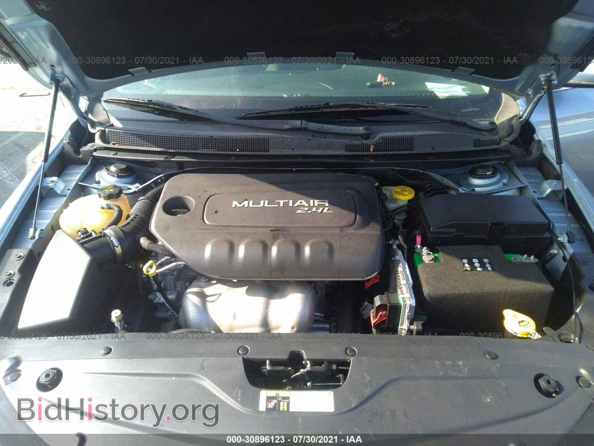 2015 CHRYSLER 200 - VIN: 1C3CCCAB4FN617052 - Фото 10
