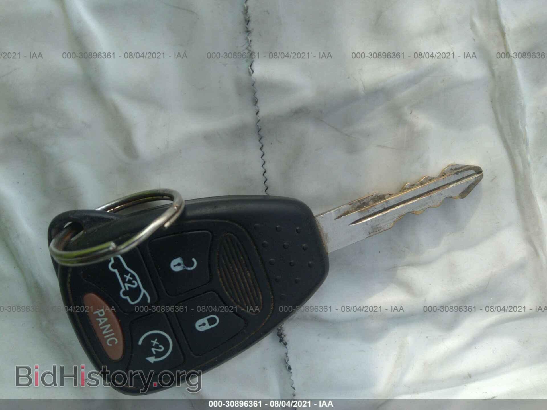 2011 CHRYSLER 200 - VIN: 1C3BC2FB0BN500724 - Фото 11