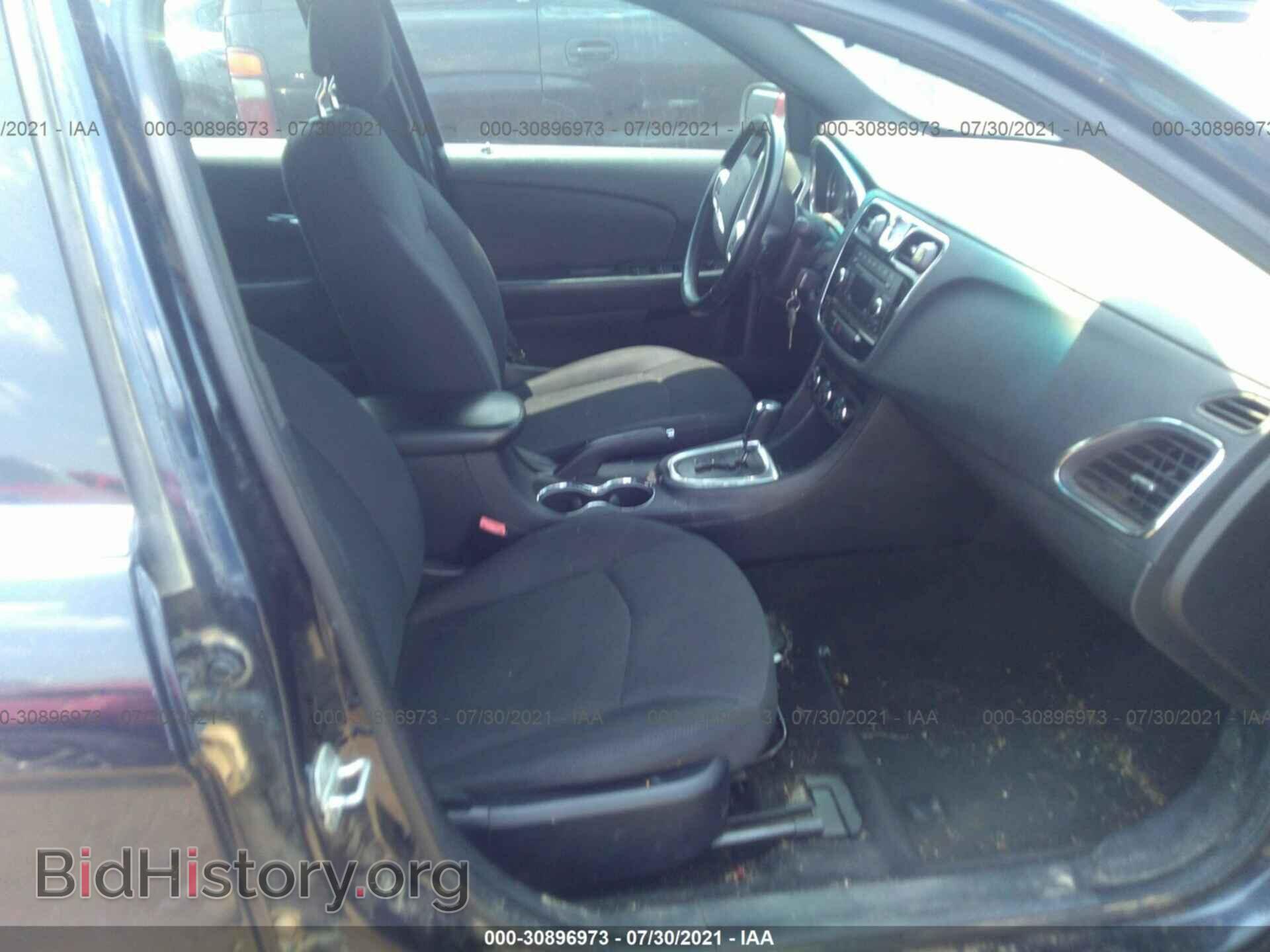 2012 CHRYSLER 200 - VIN: 1C3CCBBB0CN283932 - Фото 5