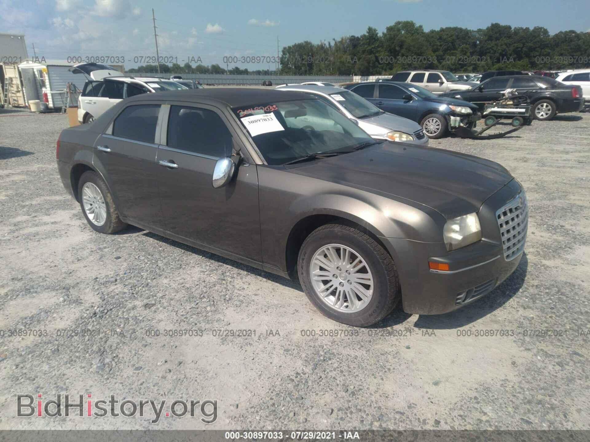 Photo 2C3CA4CD8AH164047 - CHRYSLER 300 2010