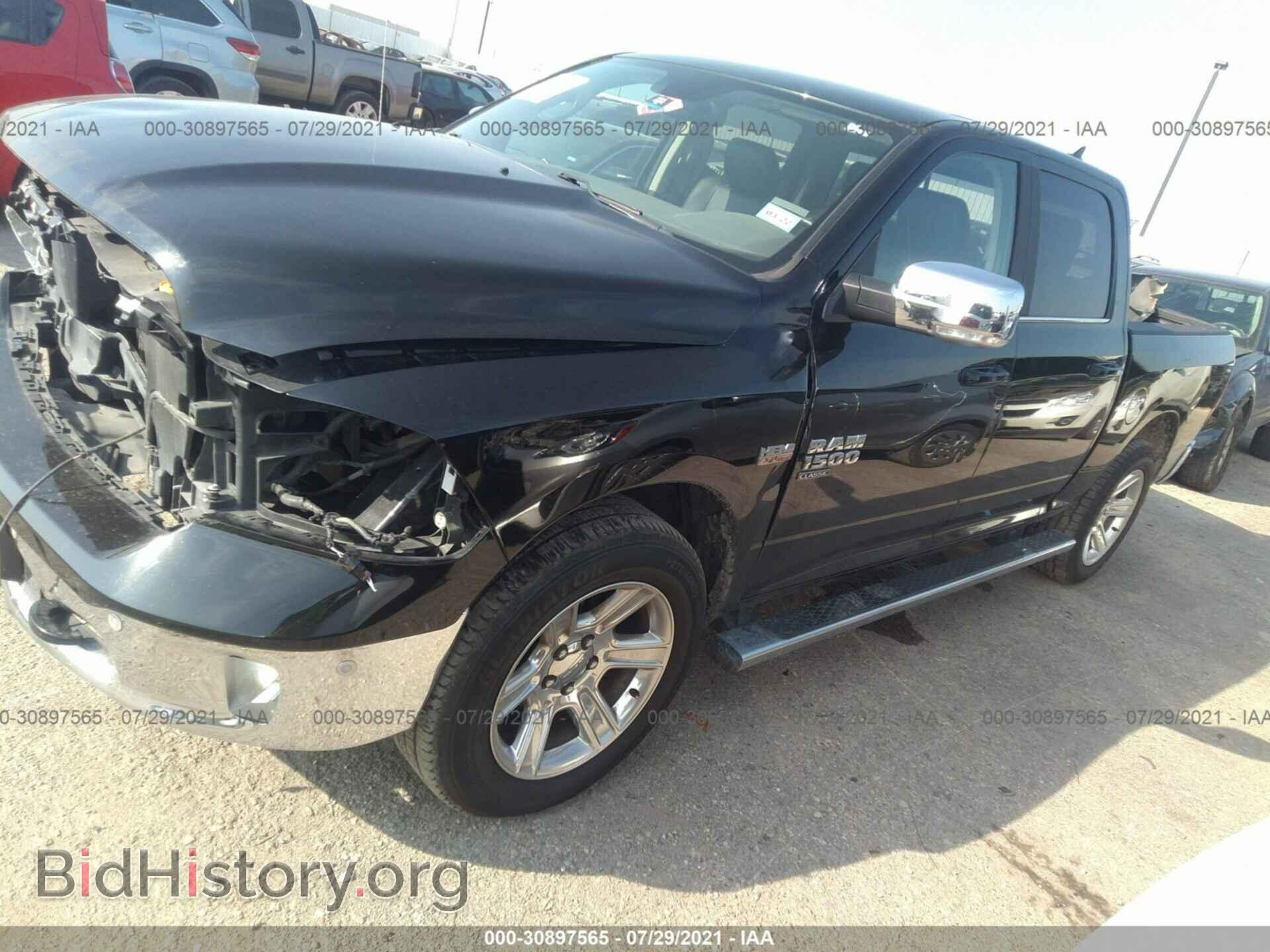 2019 RAM 1500 CLASSIC - VIN: 1C6RR6LT8KS604836 - Фото 2