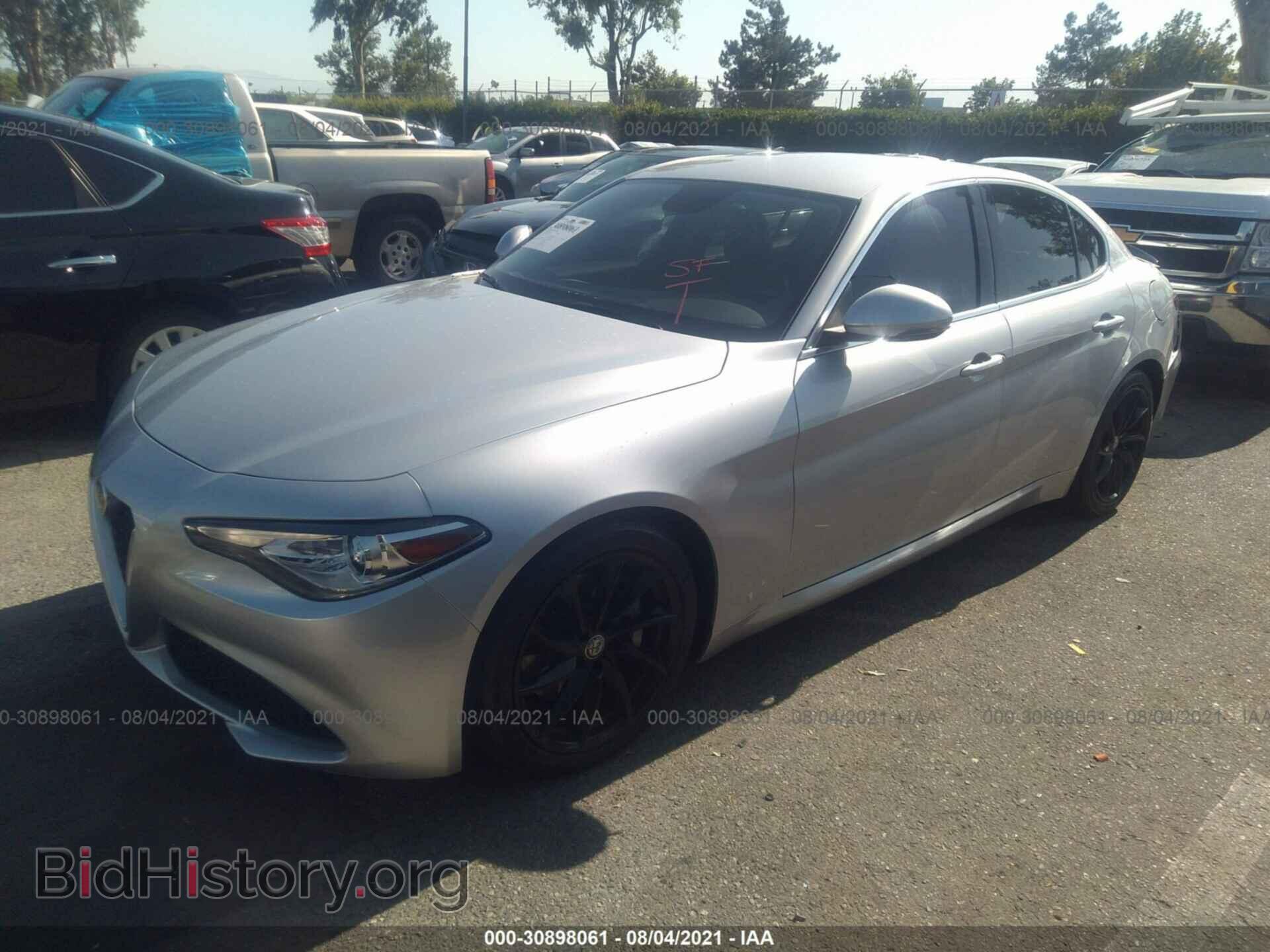 2017 ALFA ROMEO GIULIA - VIN: ZARFAEBN1H7545596 - Photo 2