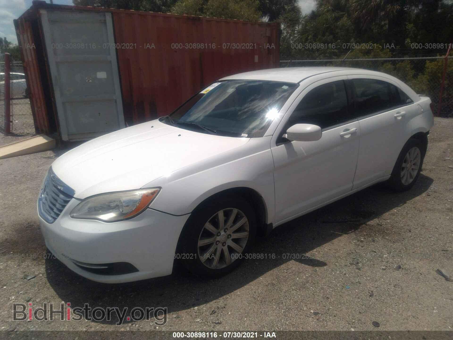 2012 CHRYSLER 200 - VIN: 1C3CCBBG3CN241928 - Фото 2