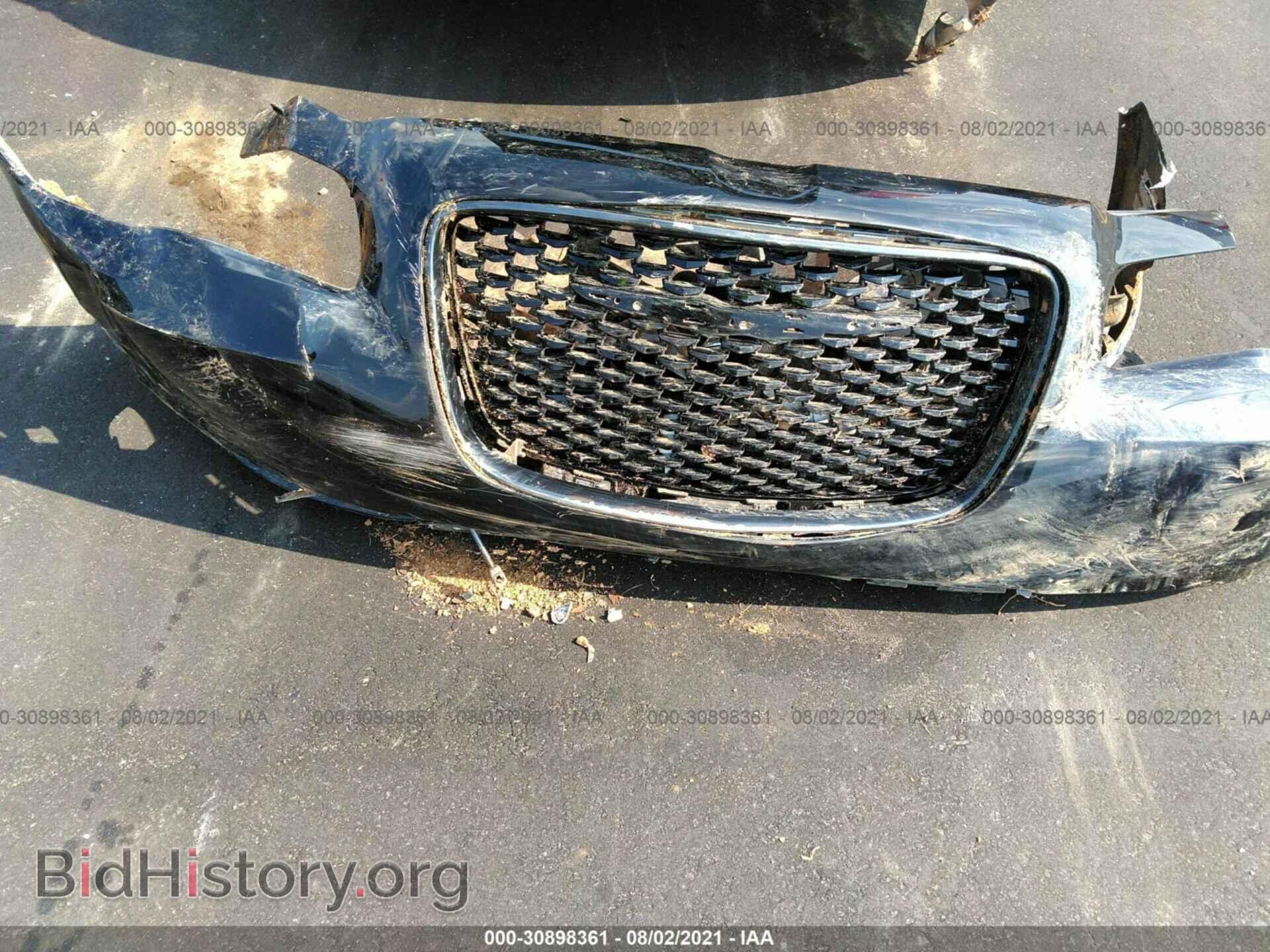 2019 CHRYSLER 300 - VIN: 2C3CCAAGXKH636935 - Фото 12