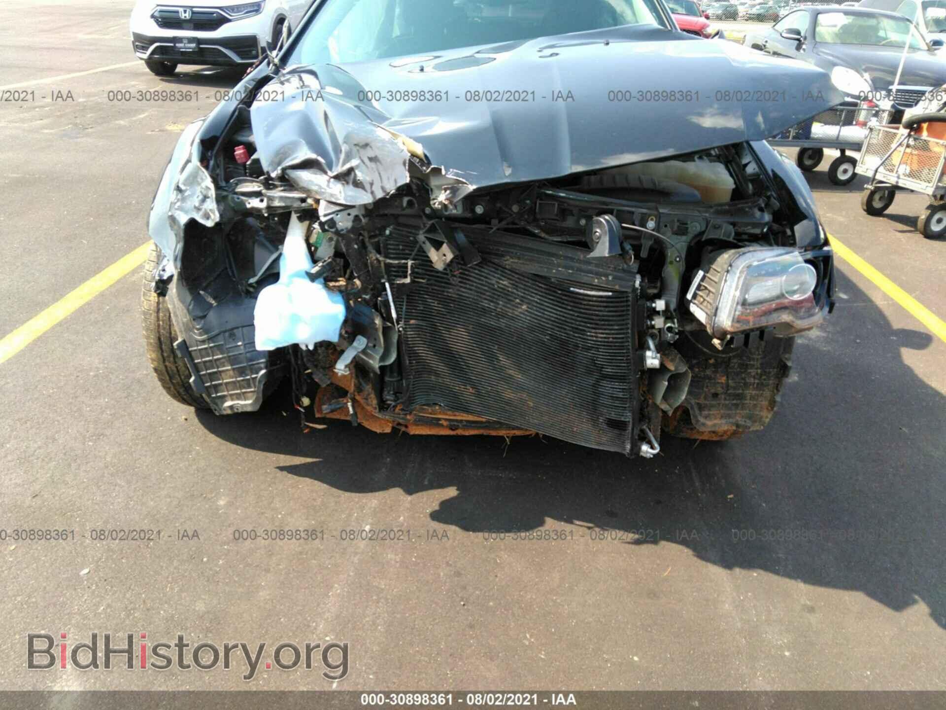 2019 CHRYSLER 300 - VIN: 2C3CCAAGXKH636935 - Фото 6