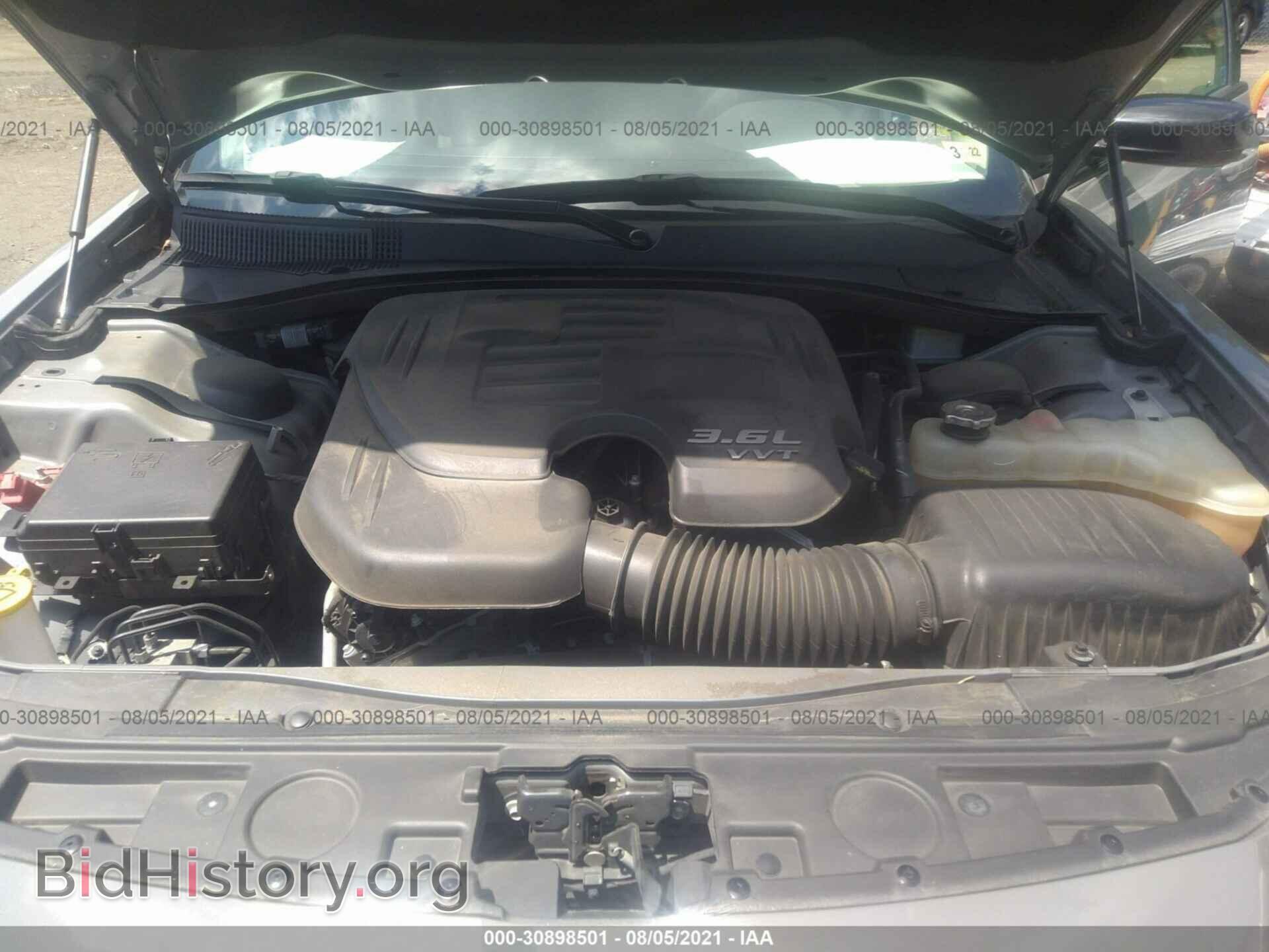 2018 CHRYSLER 300 - VIN: 2C3CCAAG3JH320503 - Фото 10
