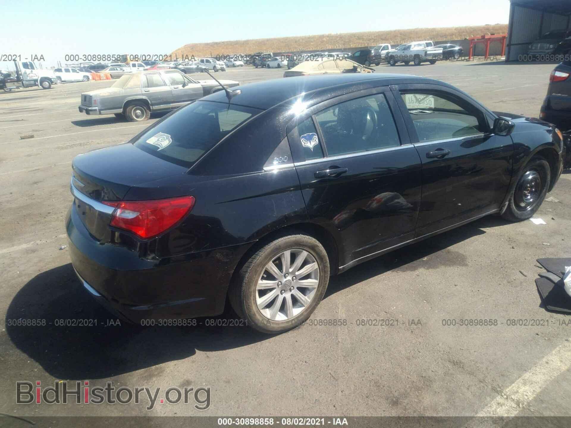 2014 CHRYSLER 200 - VIN: 1C3CCBBG7EN145013 - Фото 4