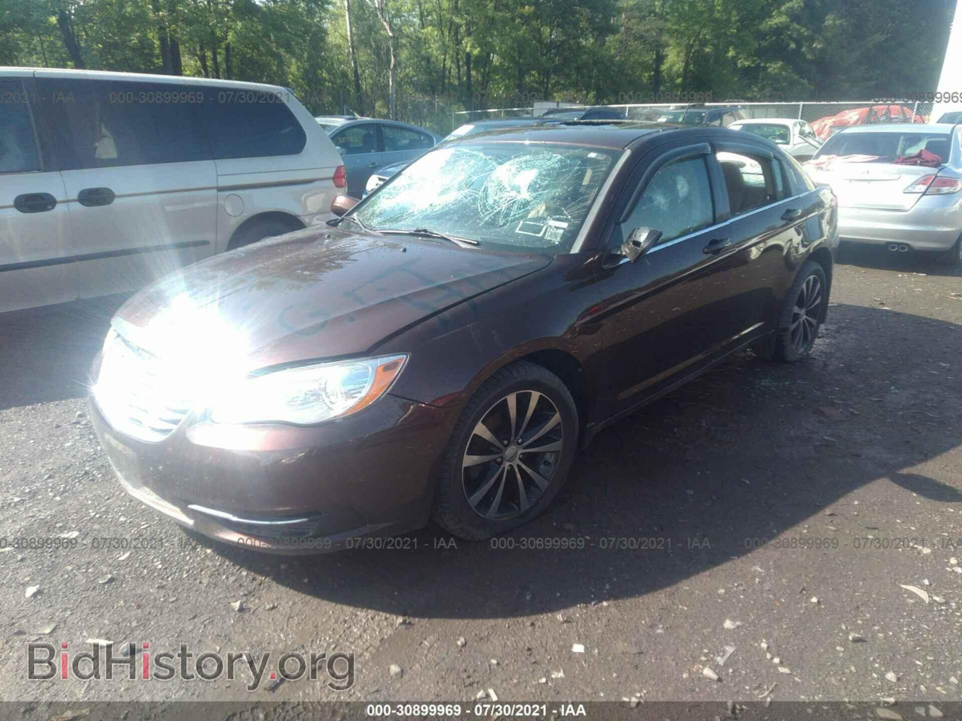 2012 CHRYSLER 200 - VIN: 1C3CCBBG4CN169900 - Фото 2
