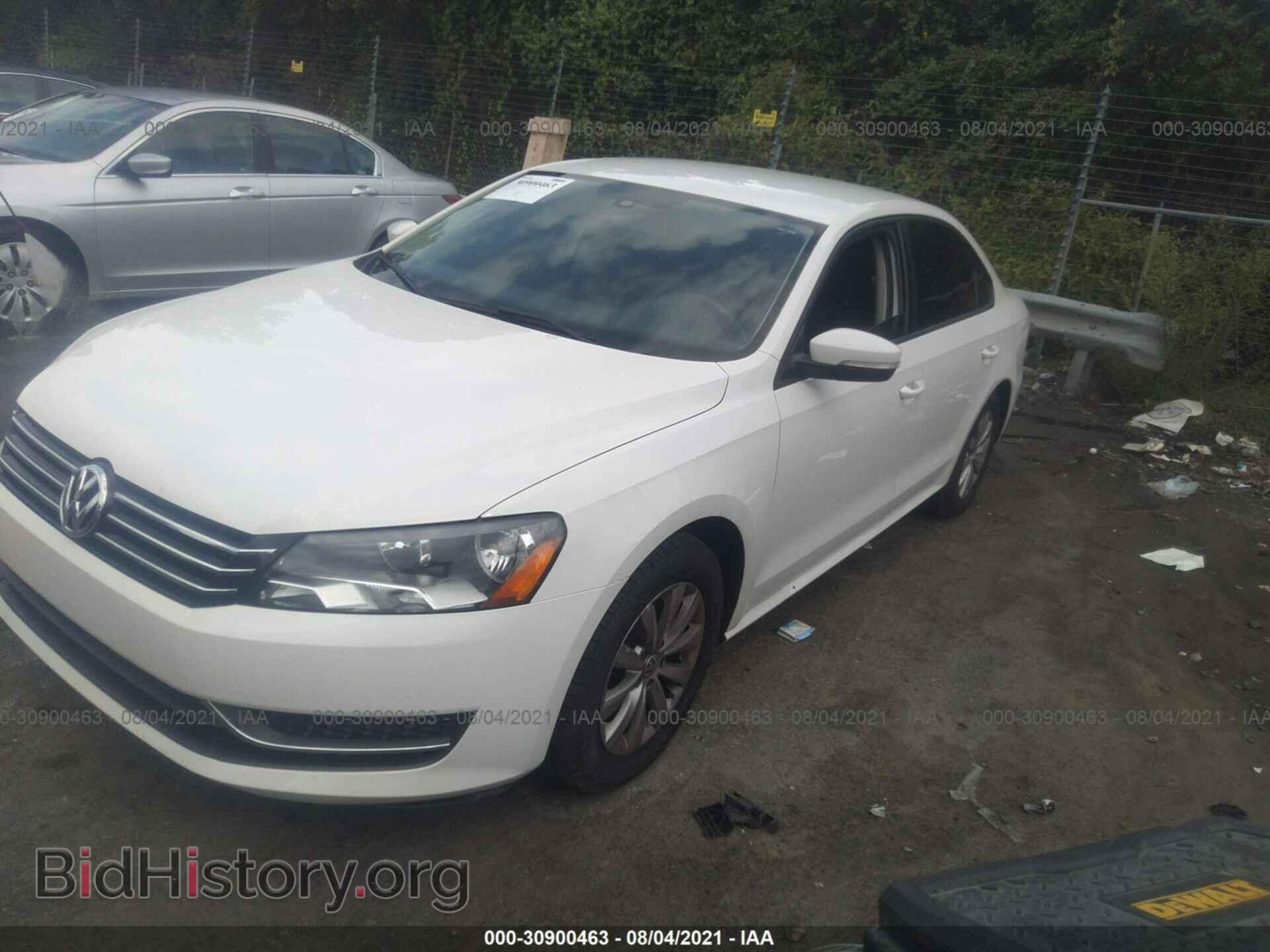 2013 VOLKSWAGEN PASSAT - VIN: 1VWAP7A38DC022332 - Фото 2