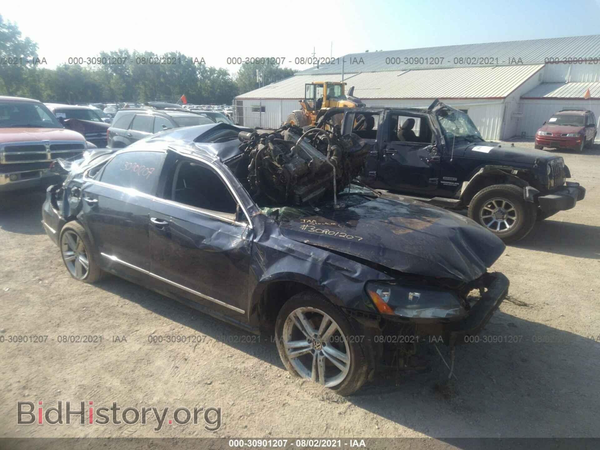 Фотография 1VWCN7A32DC017500 - VOLKSWAGEN PASSAT 2013