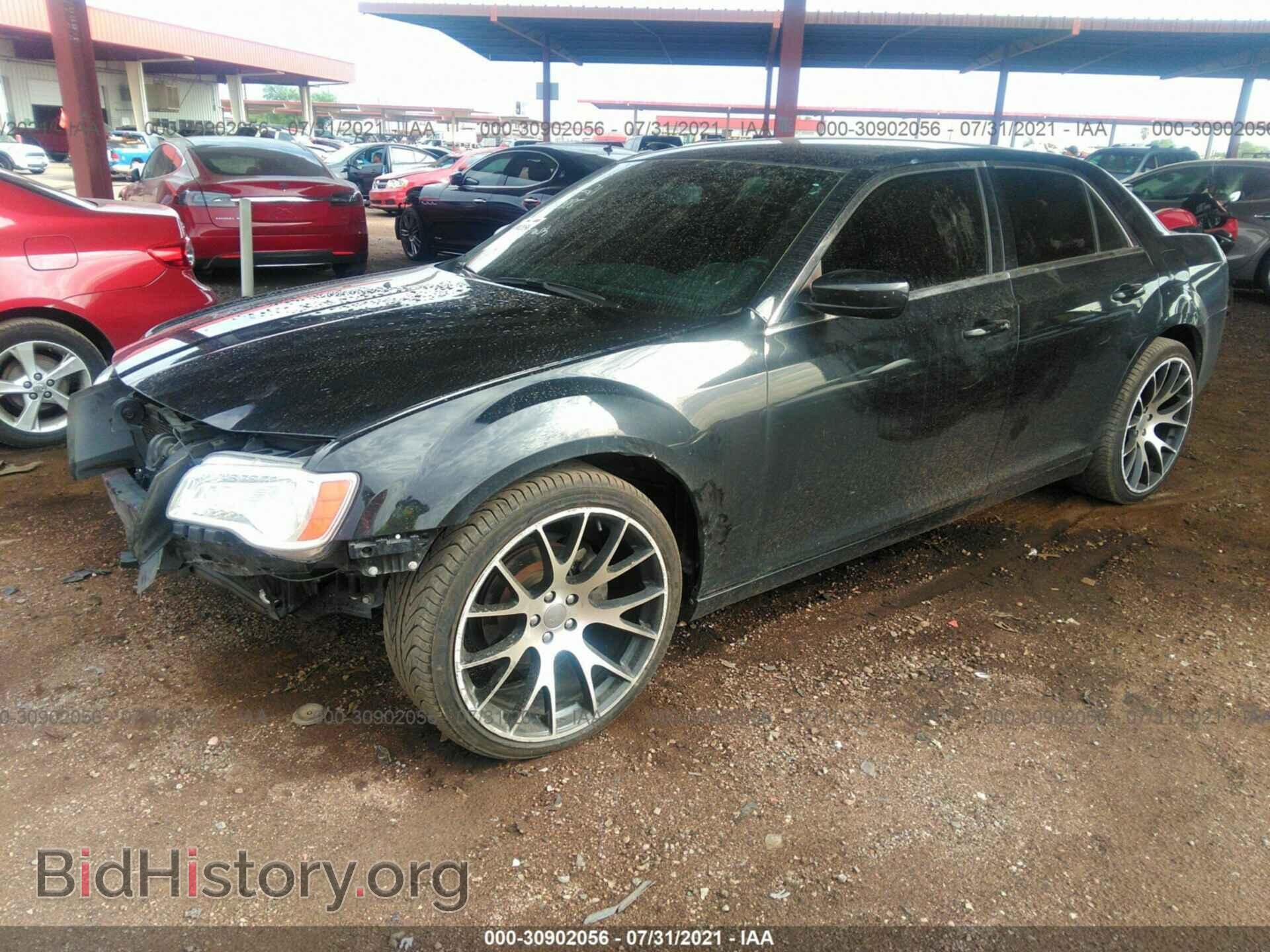 2014 CHRYSLER 300 - VIN: 2C3CCAAG2EH228885 - Photo 2