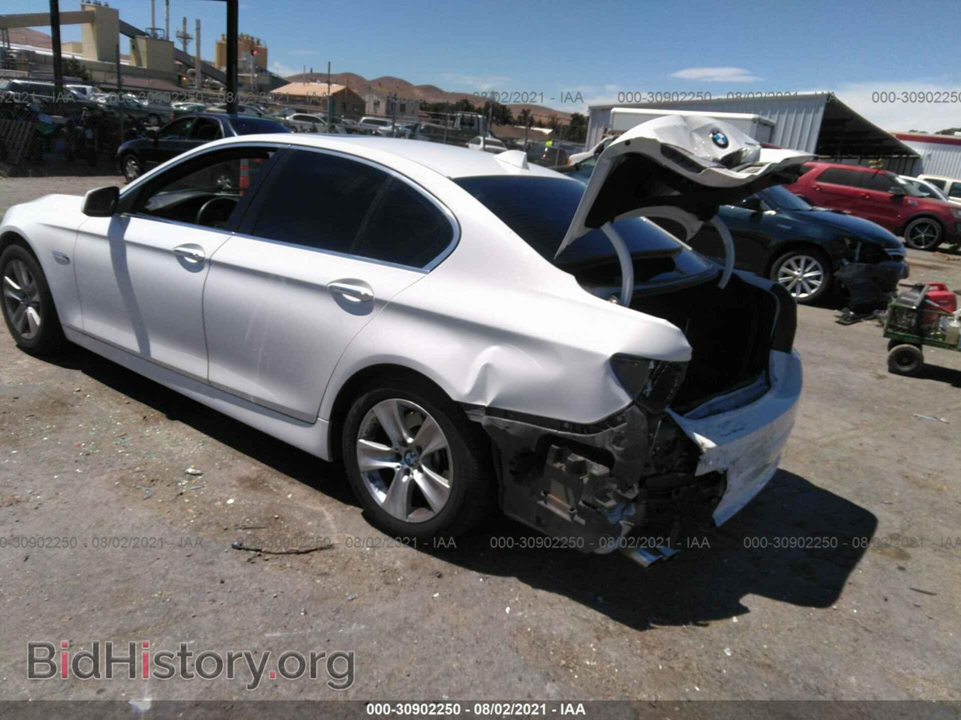 2011 BMW 5 SERIES - VIN: WBAFR1C52BC741195 - Фото 3