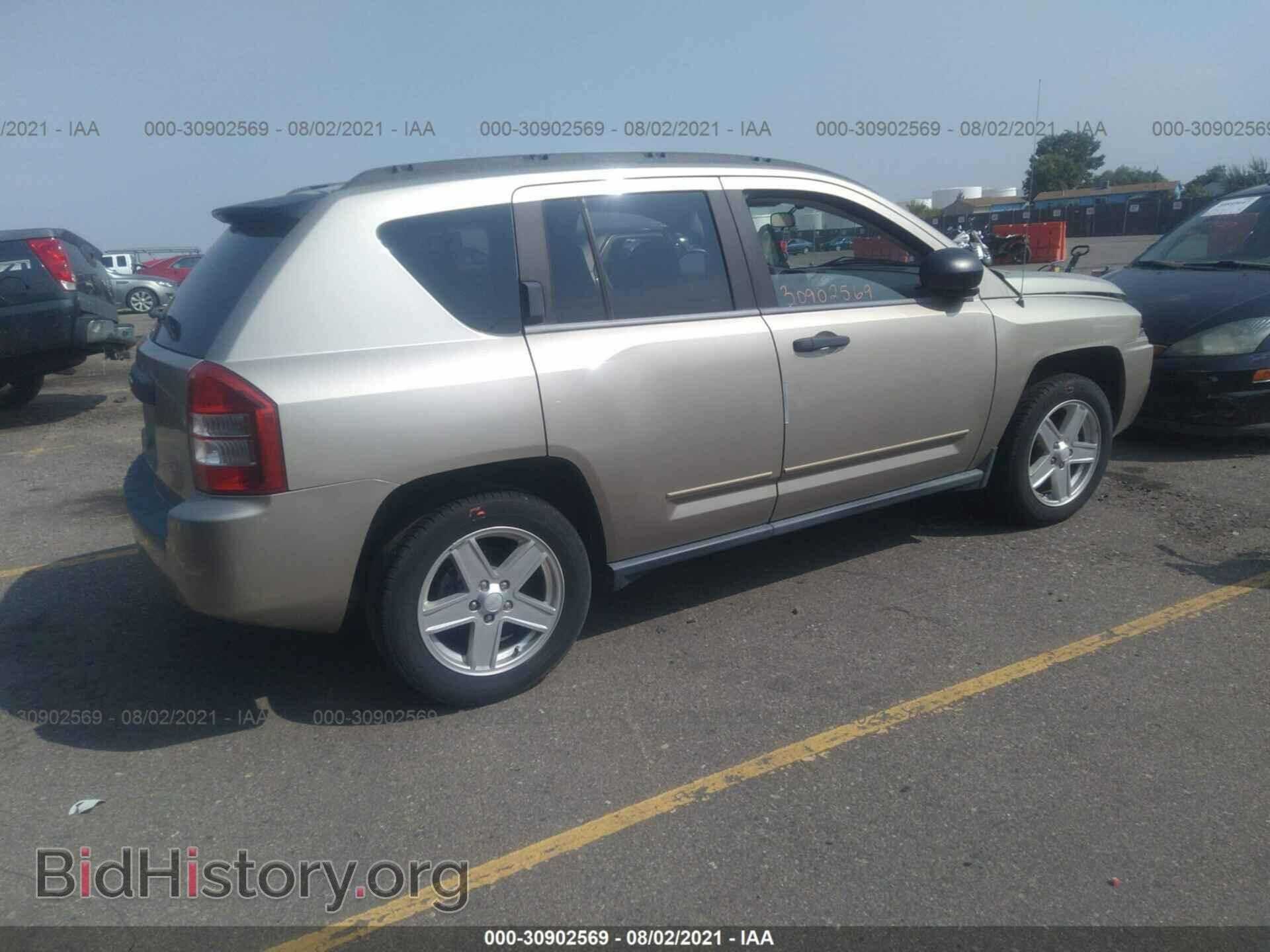 2009 JEEP COMPASS - VIN: 1J4FF47B99D232569 - Фото 4