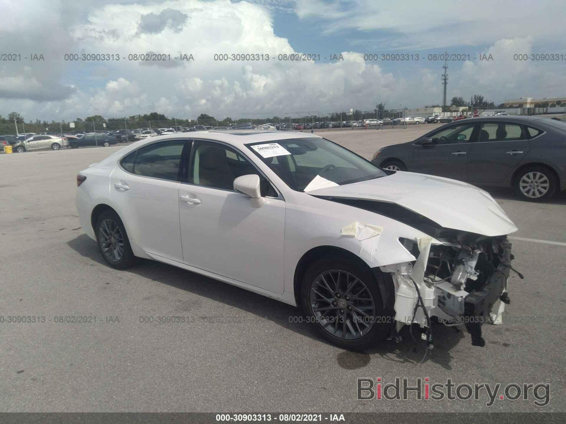 Photo 58ABK1GG9JU102472 - LEXUS ES 2018