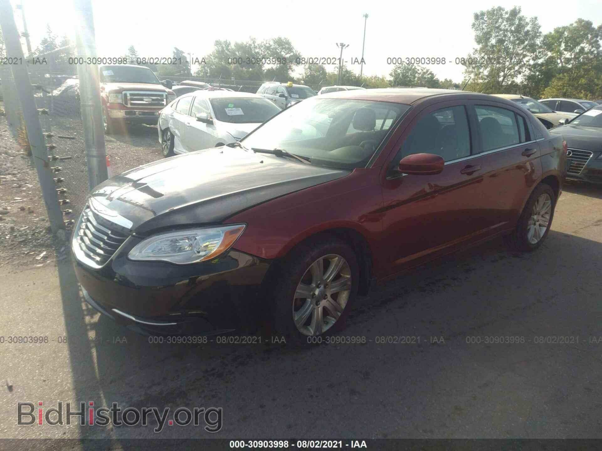 2013 CHRYSLER 200 - VIN: 1C3CCBBB6DN695113 - Photo 2