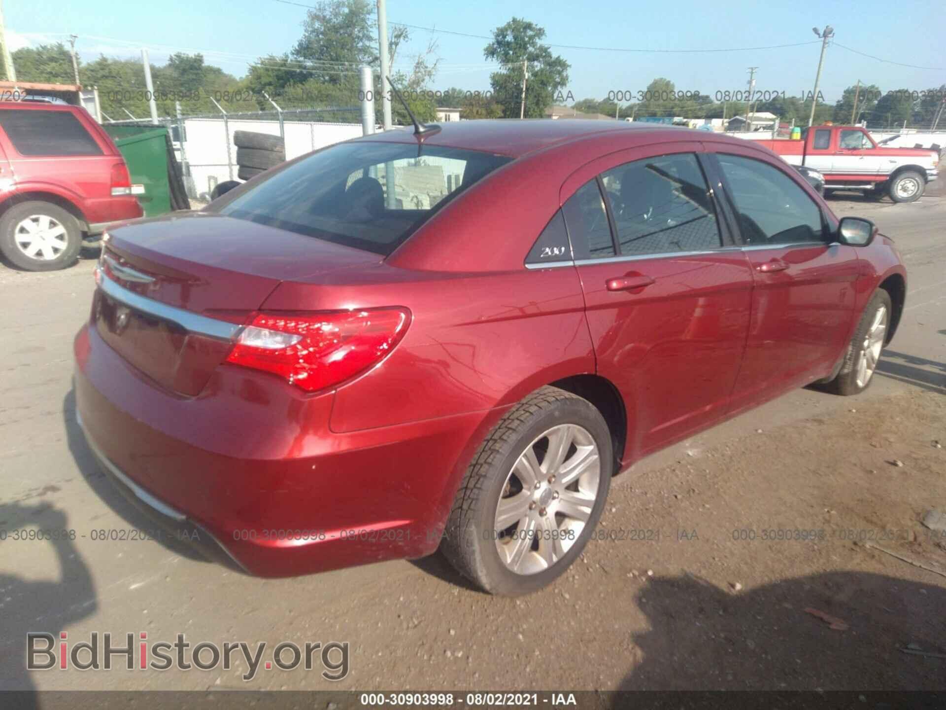 2013 CHRYSLER 200 - VIN: 1C3CCBBB6DN695113 - Photo 4
