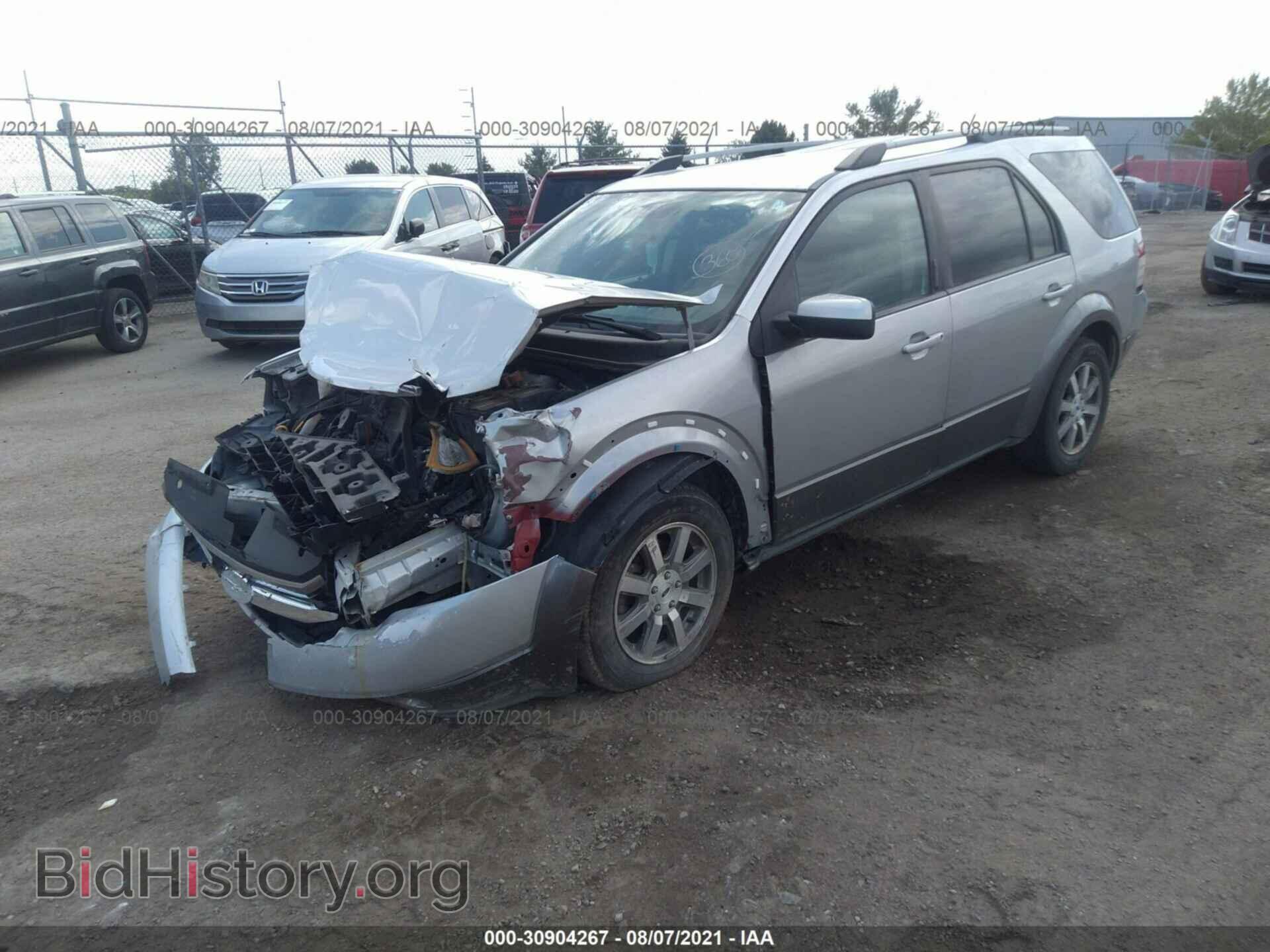 2009 FORD TAURUS X - VIN: 1FMDK02WX9GA03033 - Photo 2