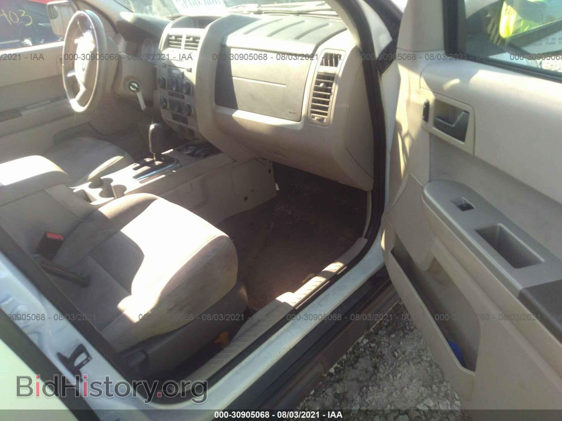 2011 FORD ESCAPE - VIN: 1FMCU0D76BKB79818 - Фото 5