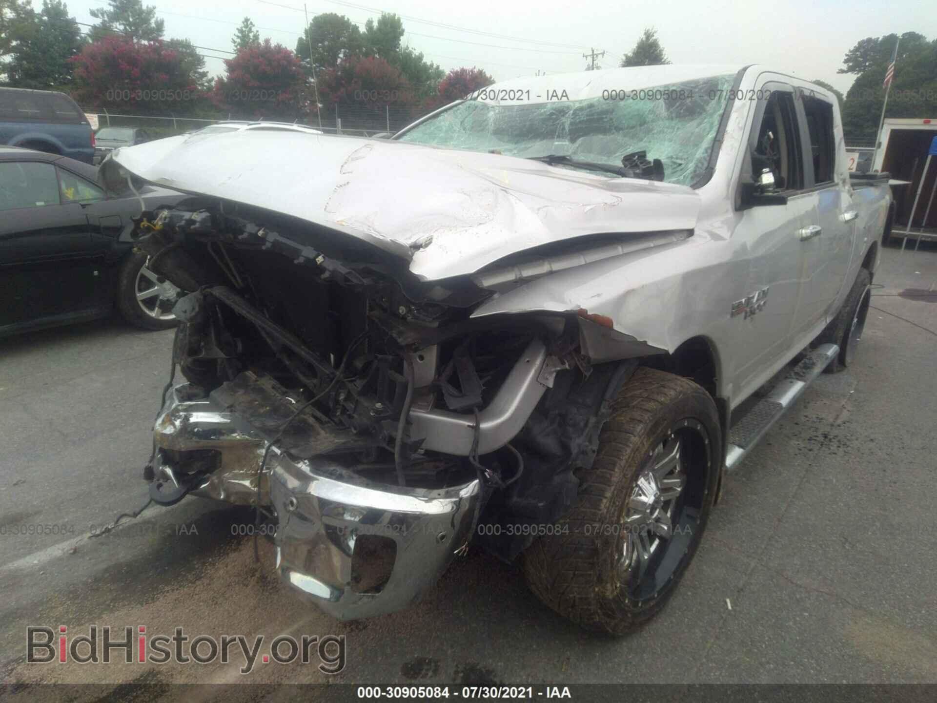 2017 RAM 1500 - VIN: 1C6RR7LT4HS656270 - Photo 2