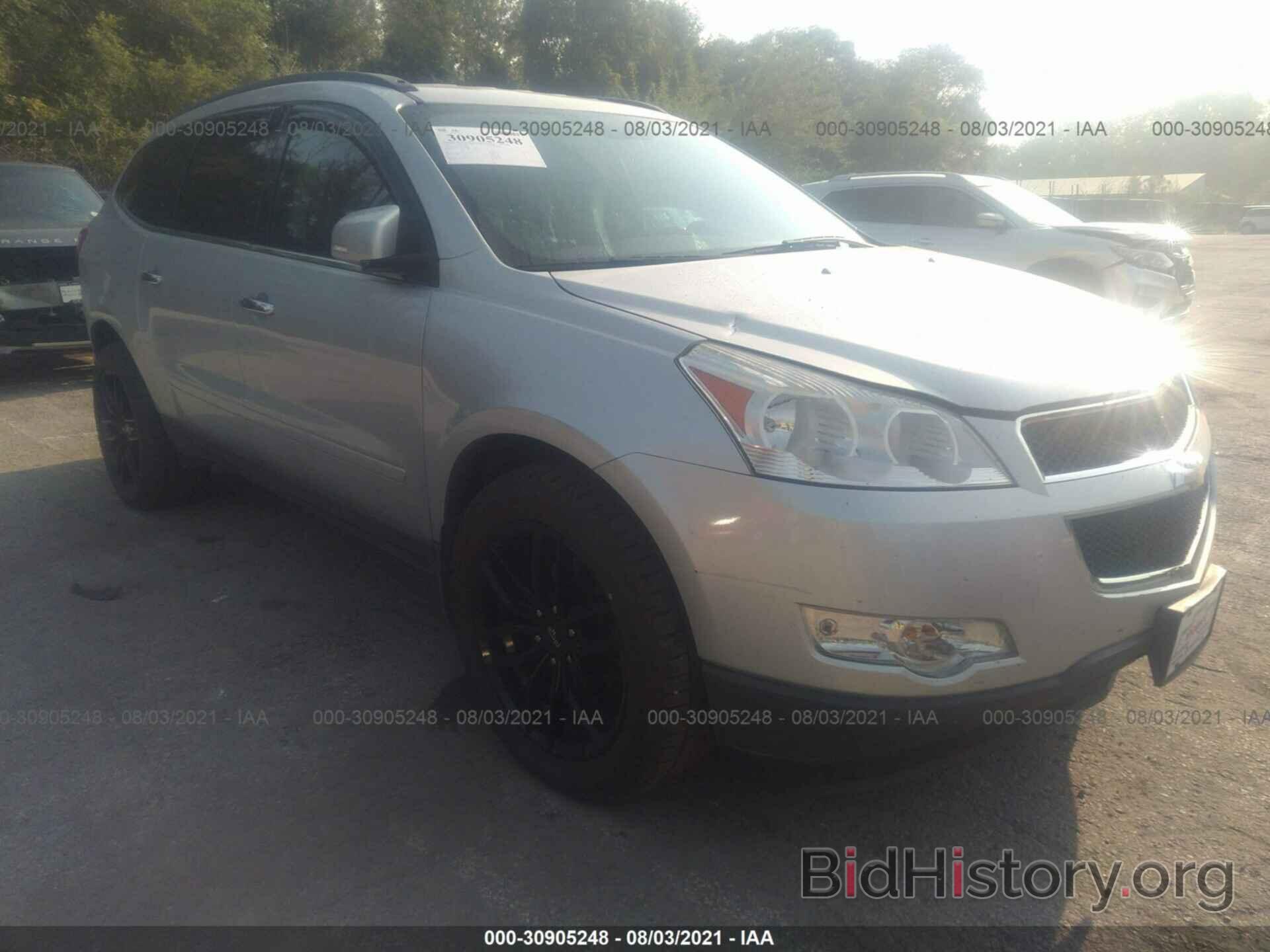 Photo 1GNKVGED7BJ398276 - CHEVROLET TRAVERSE 2011