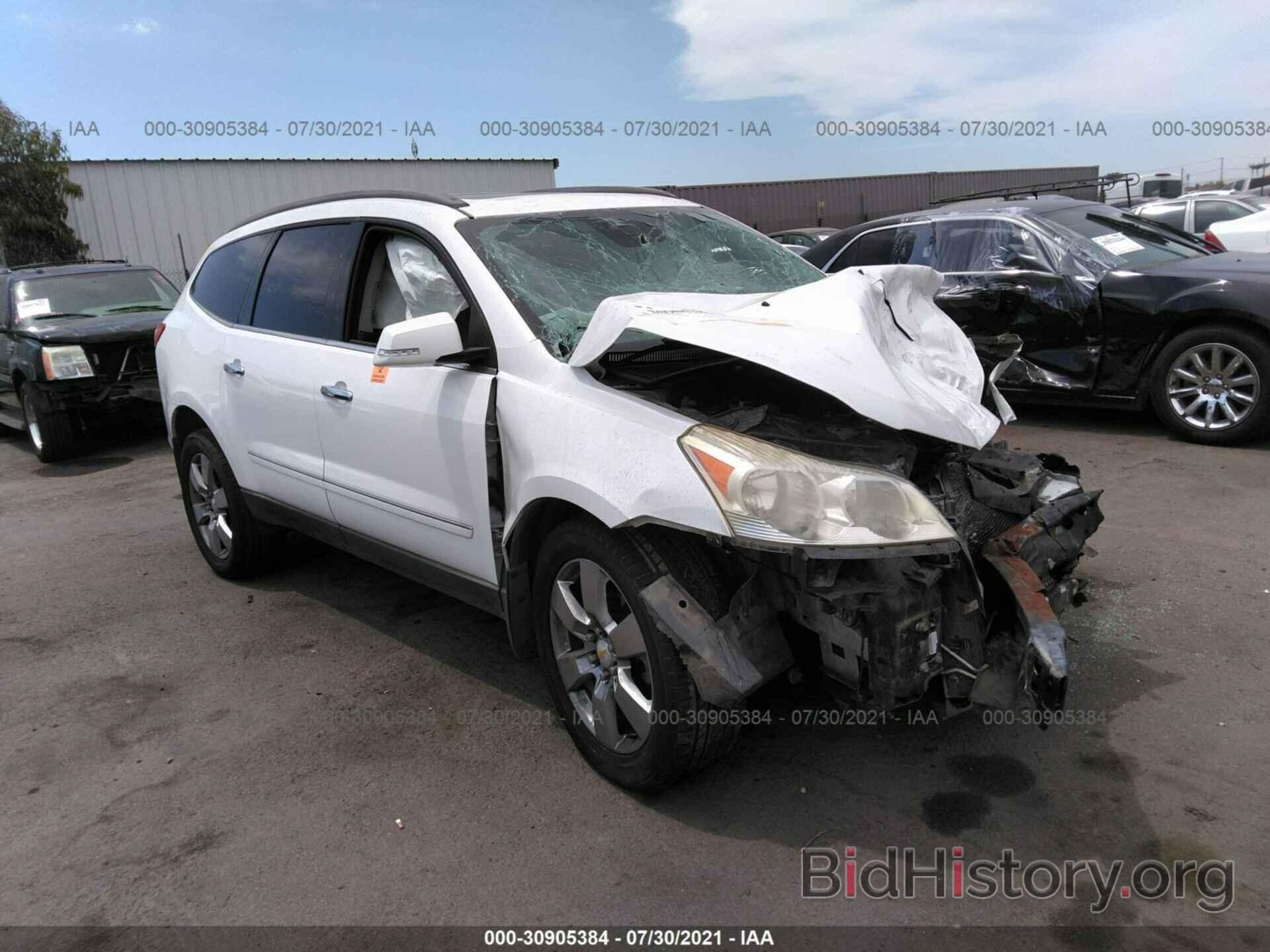 Photo 1GNLRHED5AS123707 - CHEVROLET TRAVERSE 2010