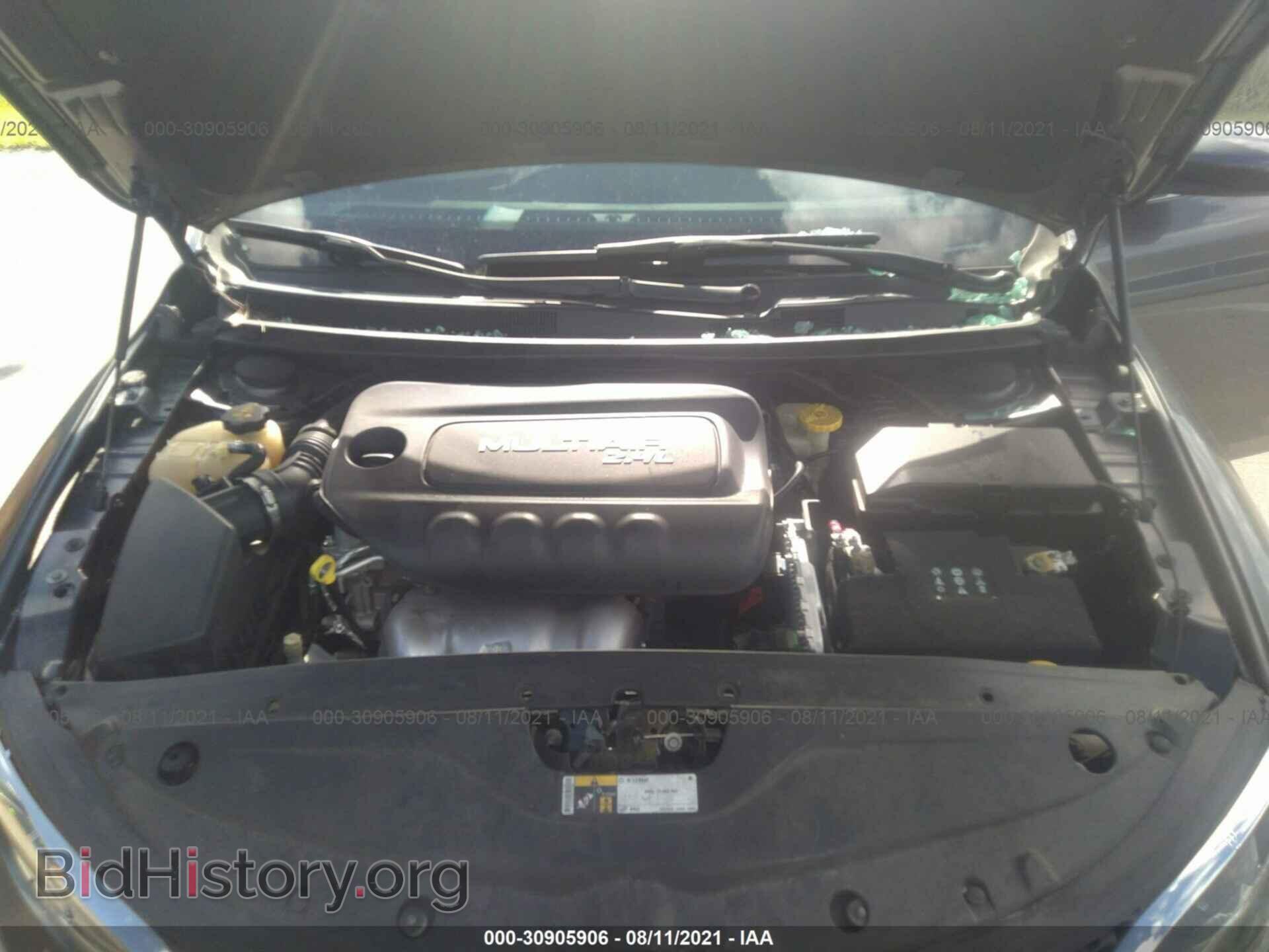 2016 CHRYSLER 200 - VIN: 1C3CCCAB2GN145015 - Фото 10