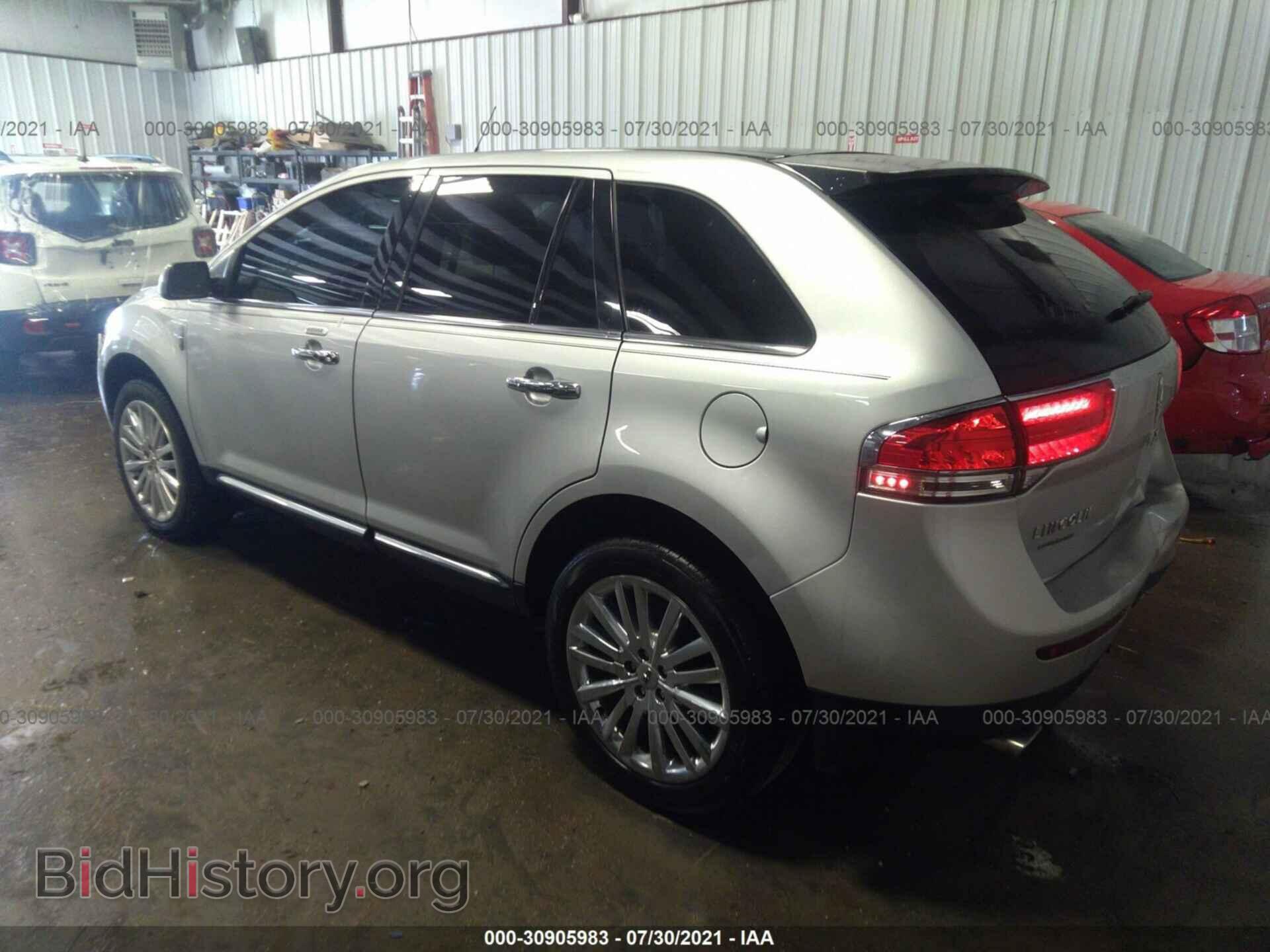 2011 LINCOLN MKX - VIN: 2LMDJ6JK7BBJ34720 - Фото 3