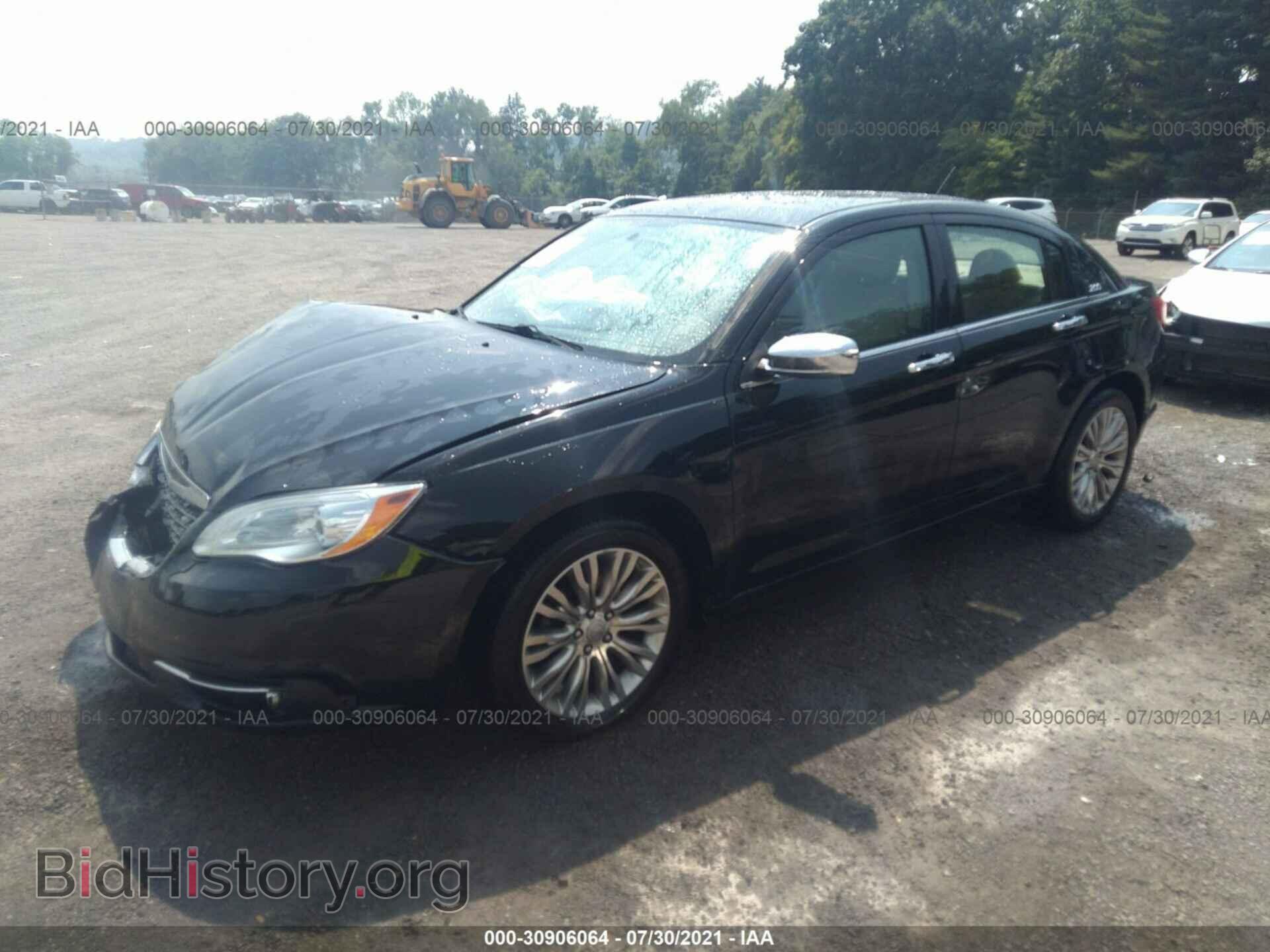 2012 CHRYSLER 200 - VIN: 1C3CCBCG0CN250424 - Фото 2