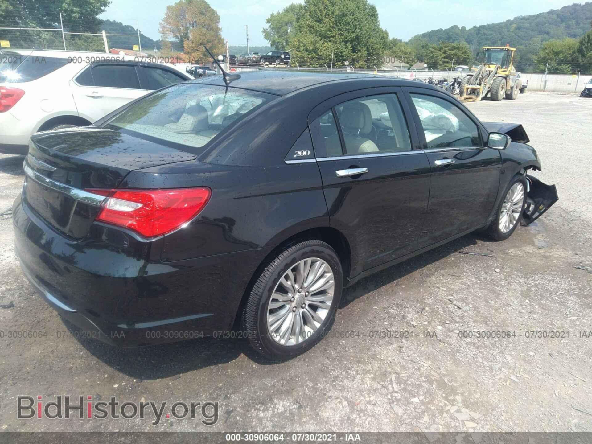 2012 CHRYSLER 200 - VIN: 1C3CCBCG0CN250424 - Фото 4