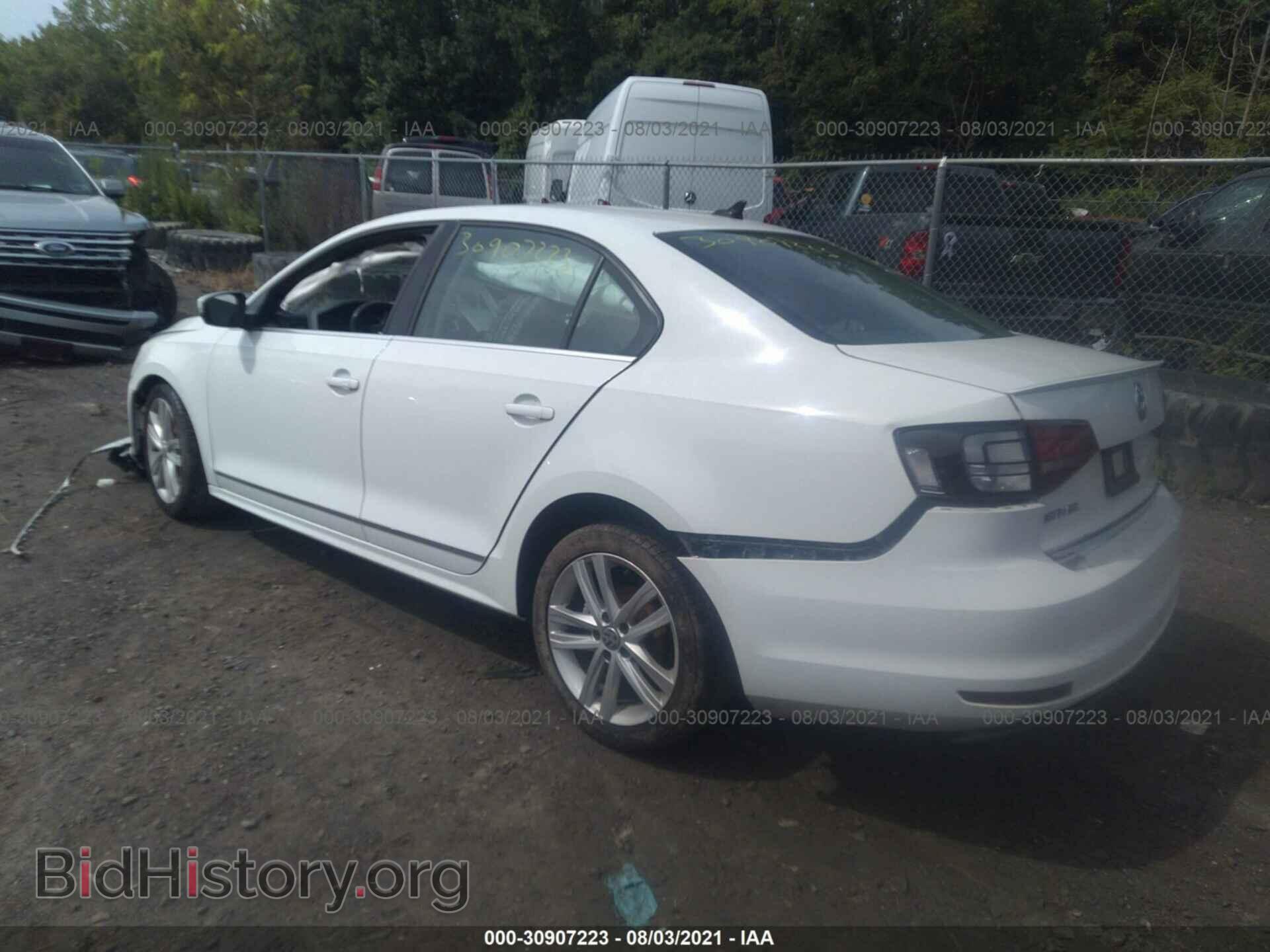 2017 VOLKSWAGEN JETTA - VIN: 3VWL17AJ1HM265283 - Фото 3