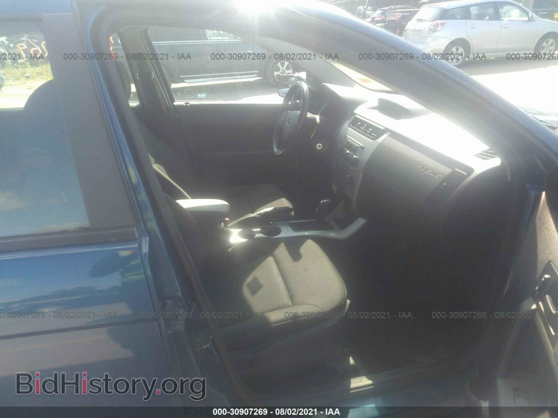 2009 FORD FOCUS - VIN: 1FAHP35N09W150503 - Фото 5