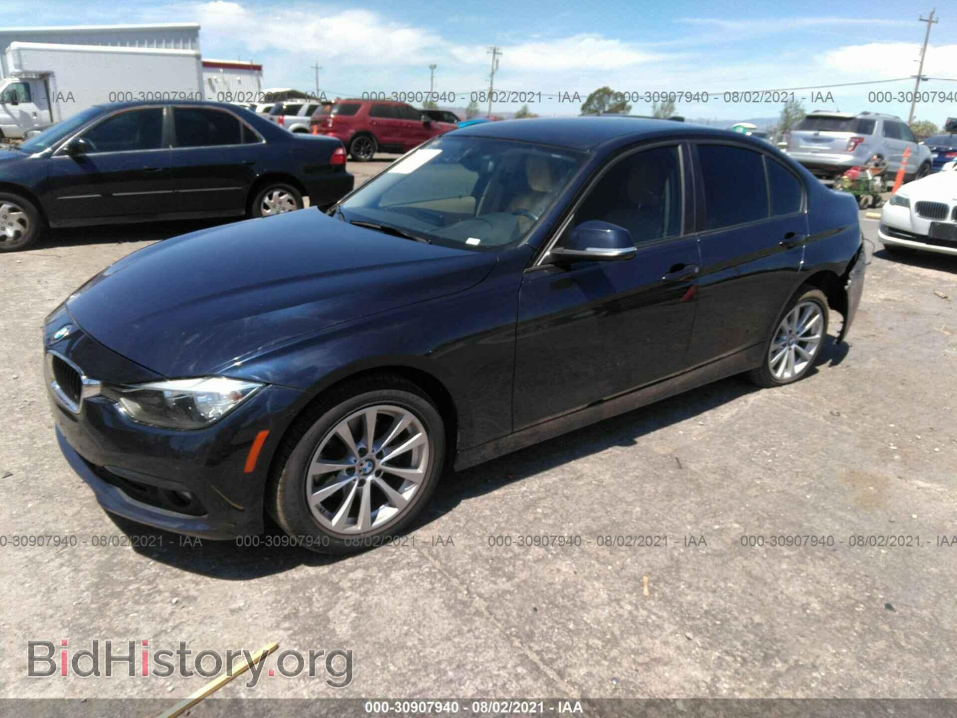 2016 BMW 3 SERIES - VIN: WBA8E1G50GNU11131 - Фото 2