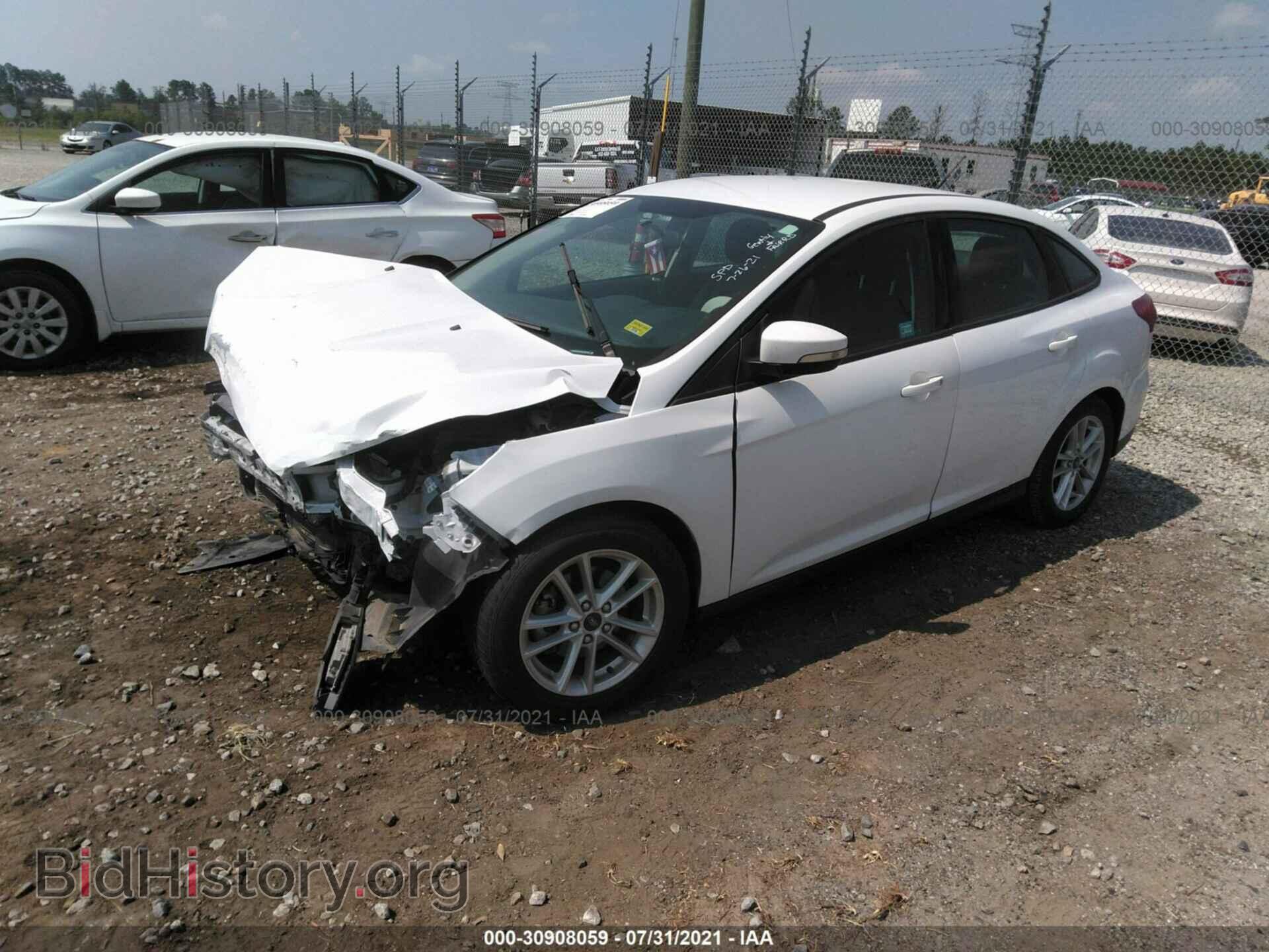 2017 FORD FOCUS - VIN: 1FADP3F25HL232794 - Фото 2