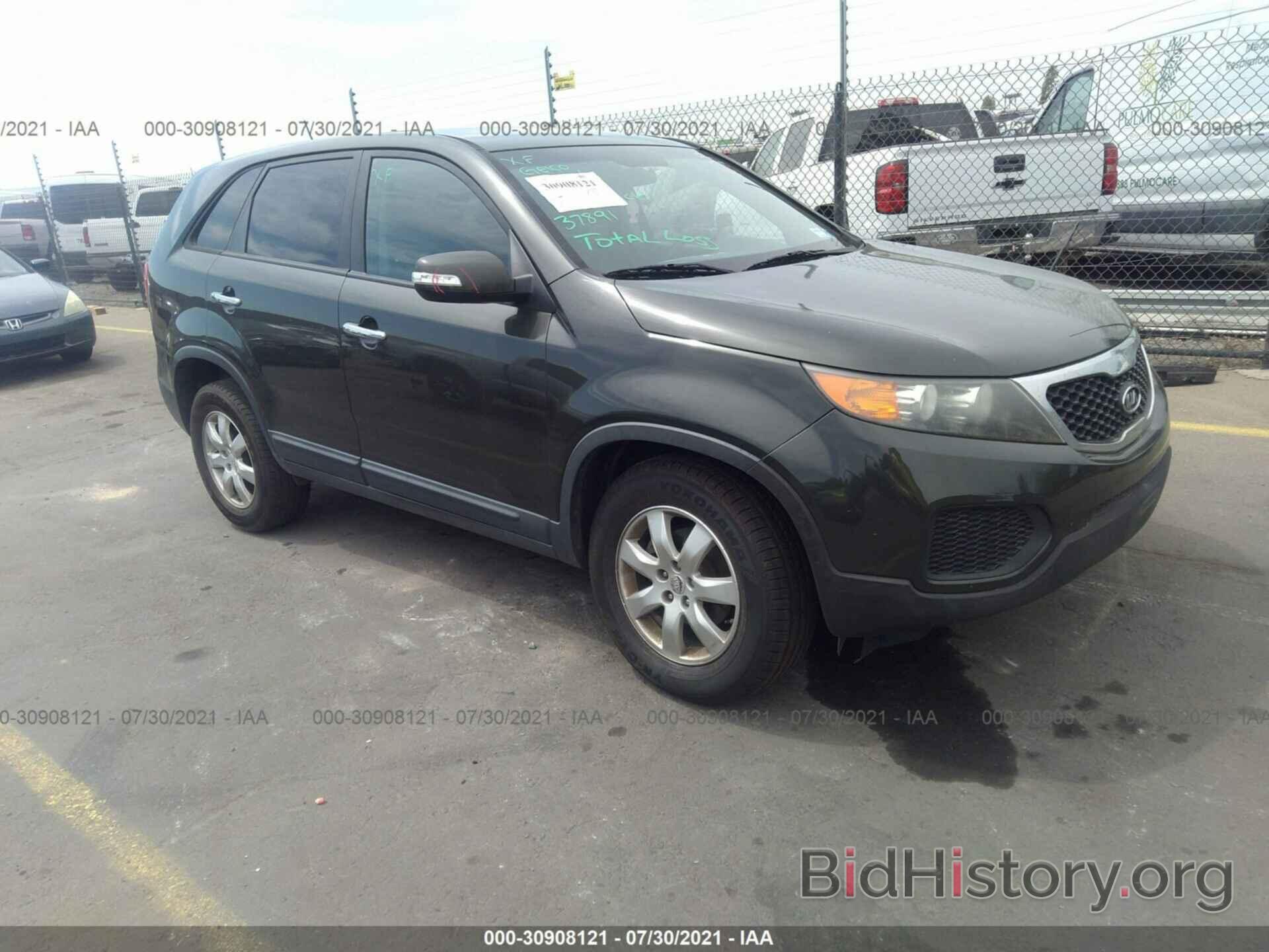 Photo 5XYKT3A18BG106055 - KIA SORENTO 2011