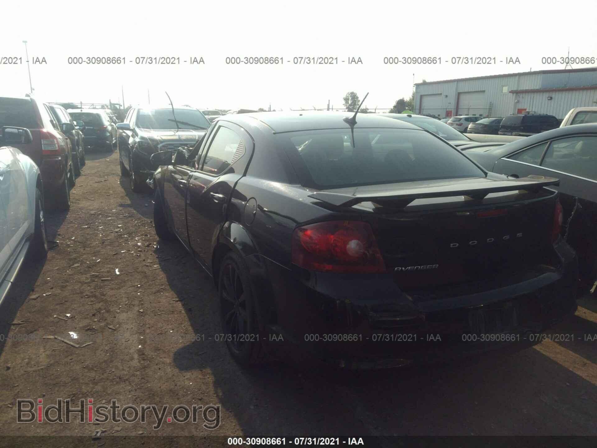 2011 DODGE AVENGER - VIN: 1B3BD2FB8BN543668 - Фото 3