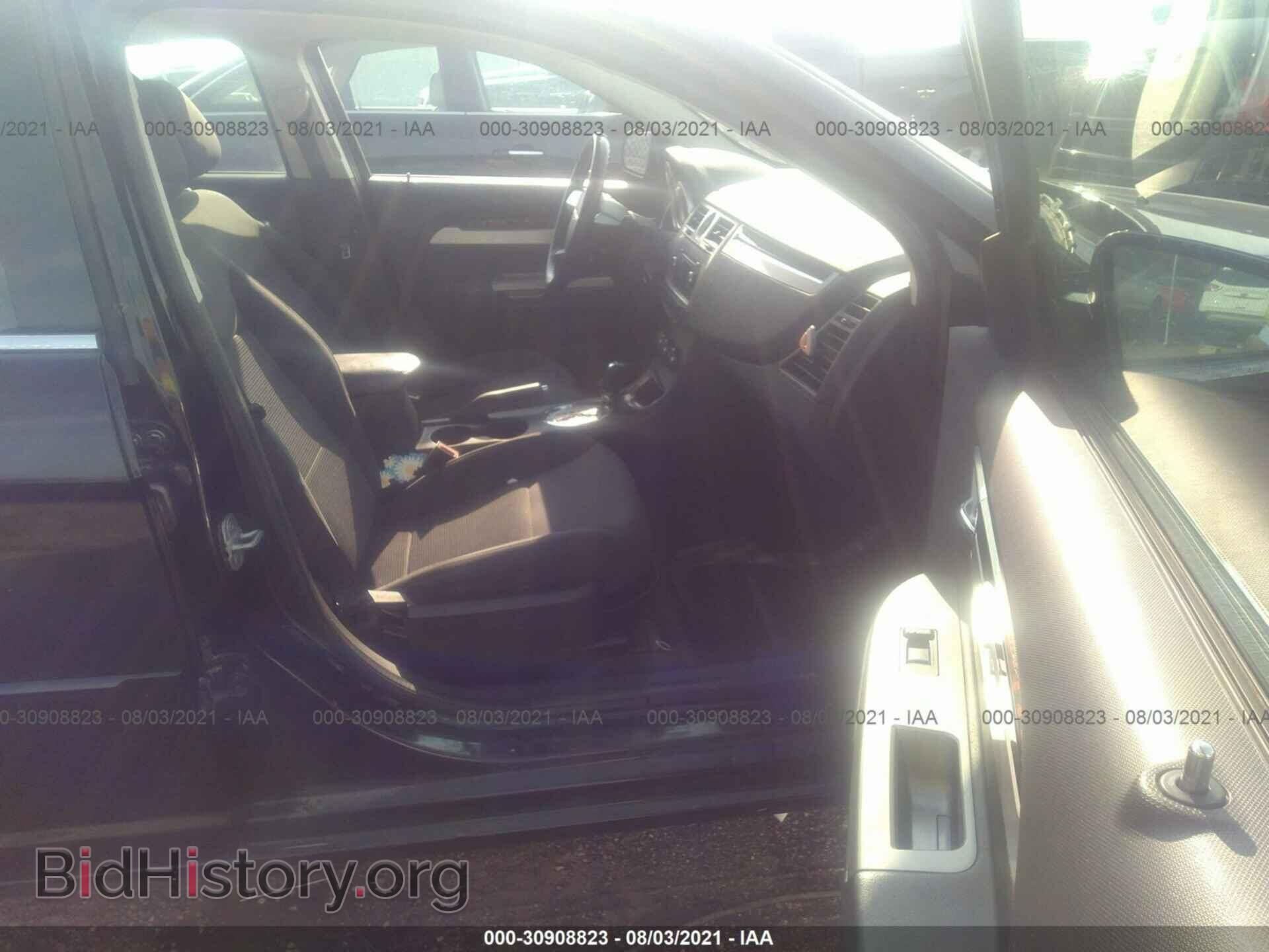 2010 CHRYSLER SEBRING - VIN: 1C3CC5FB4AN162300 - Фото 5
