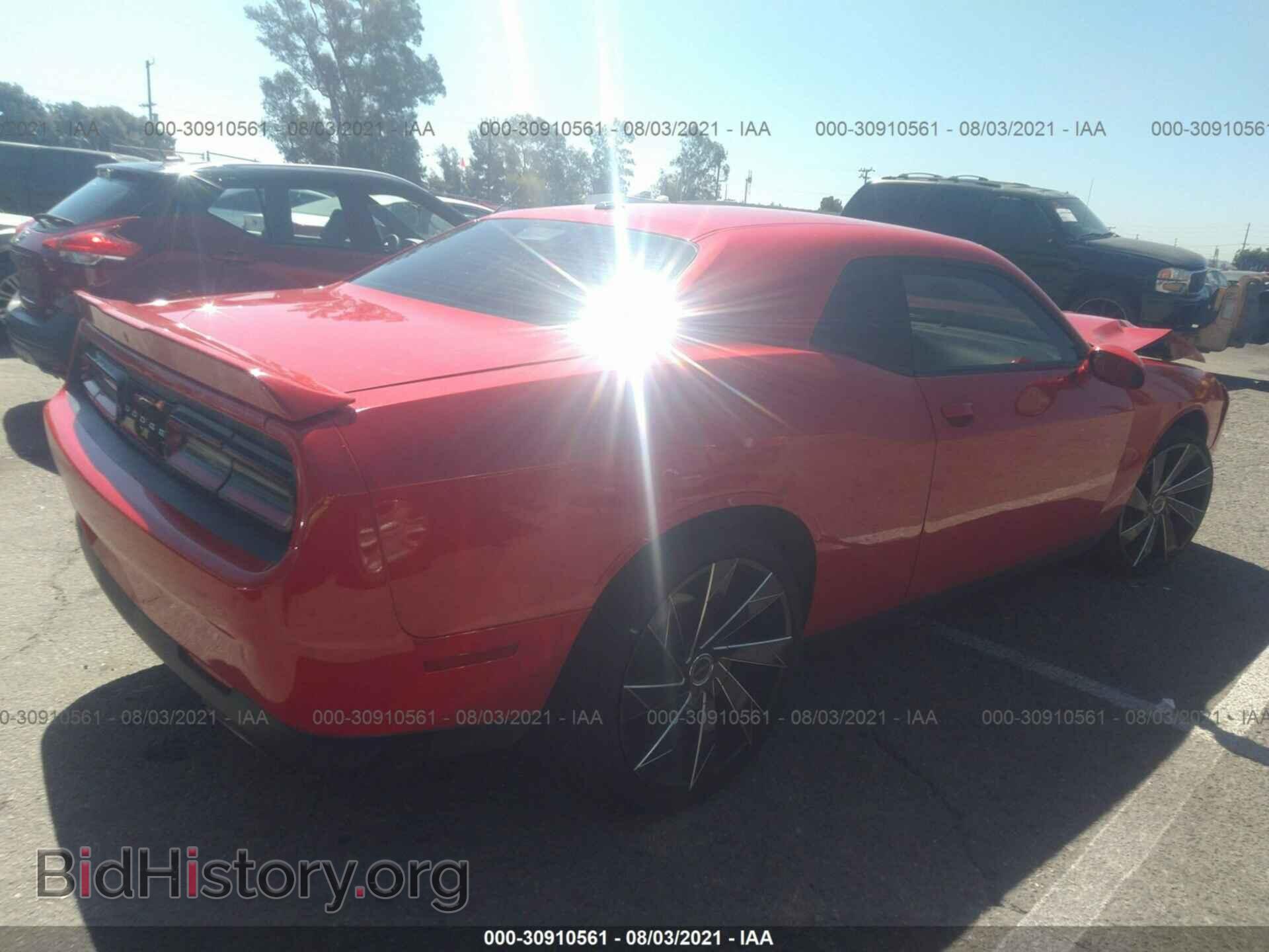 2018 DODGE CHALLENGER - VIN: 2C3CDZAG2JH121826 - Фото 4