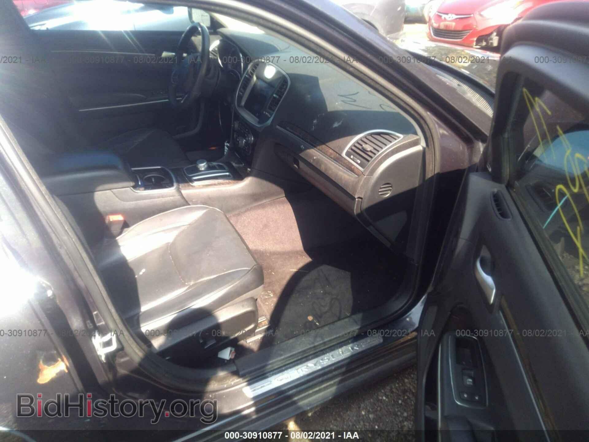 2017 CHRYSLER 300 - VIN: 2C3CCAEG3HH586365 - Фото 5