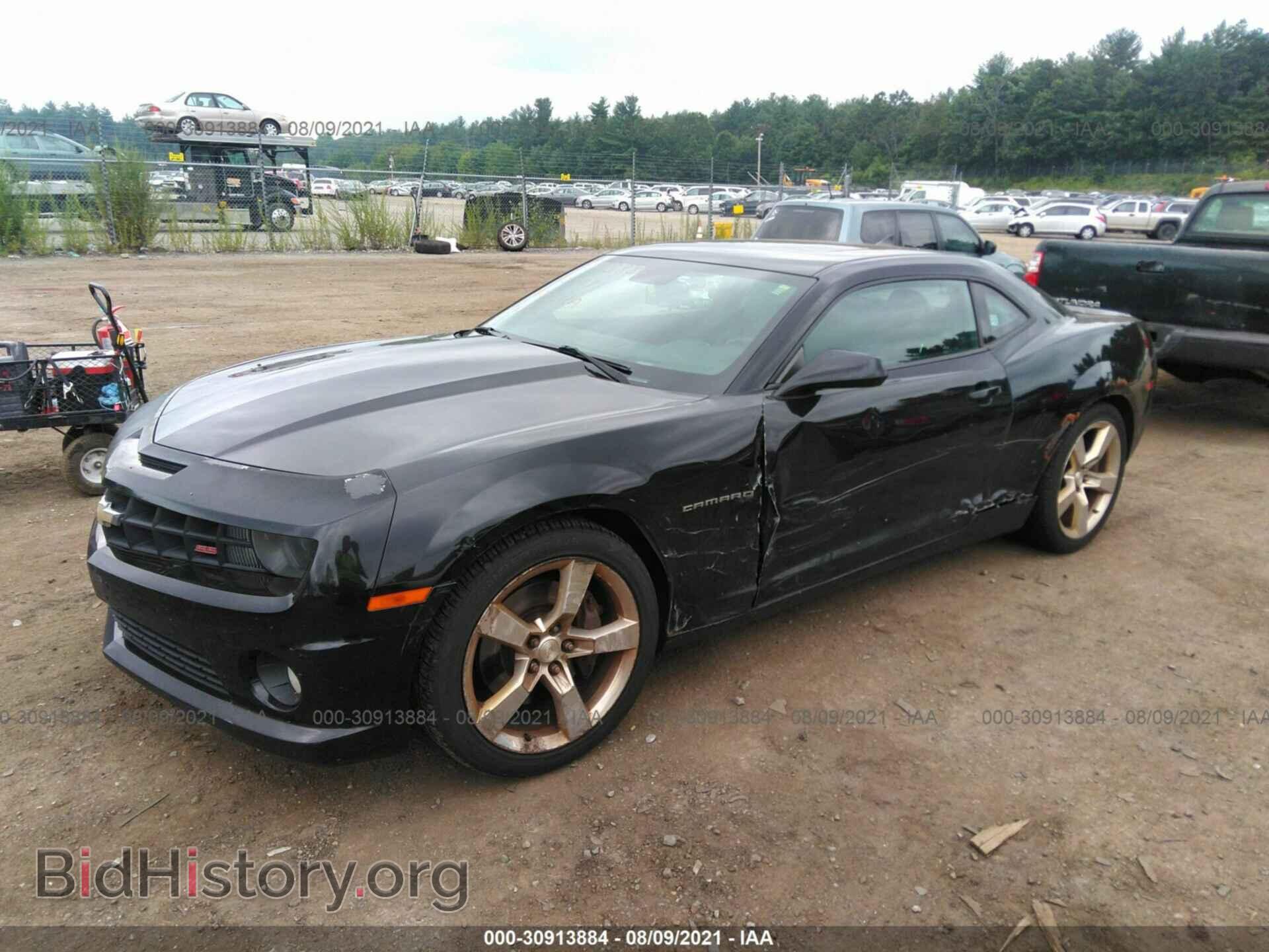 2011 CHEVROLET CAMARO - VIN: 2G1FK1EJ8B9103048 - Фото 2