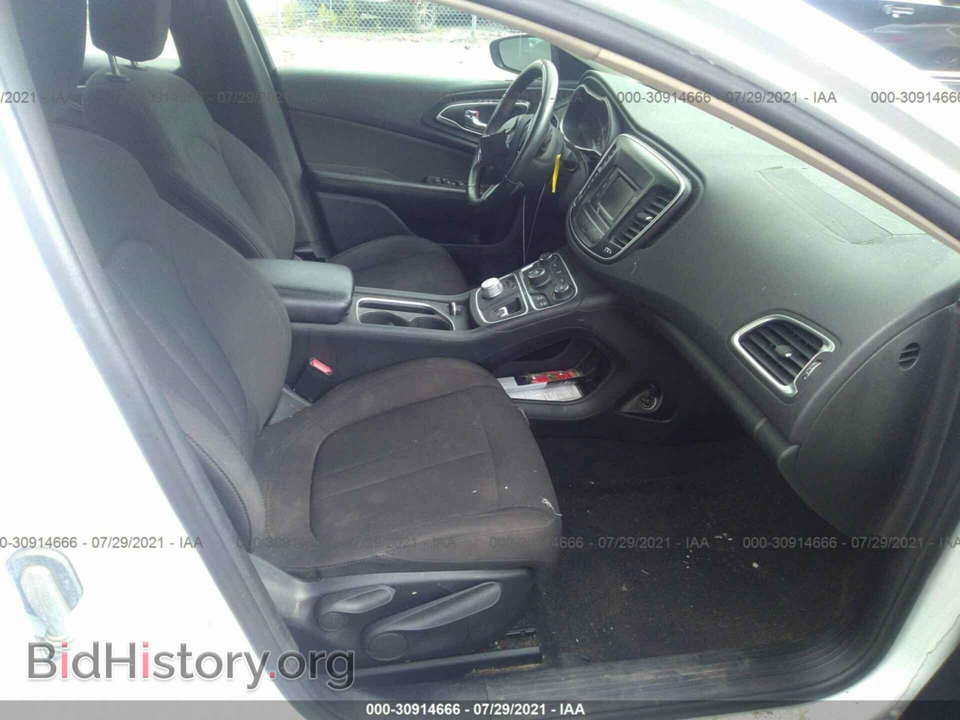 2015 CHRYSLER 200 - VIN: 1C3CCCAB3FN637972 - Photo 5