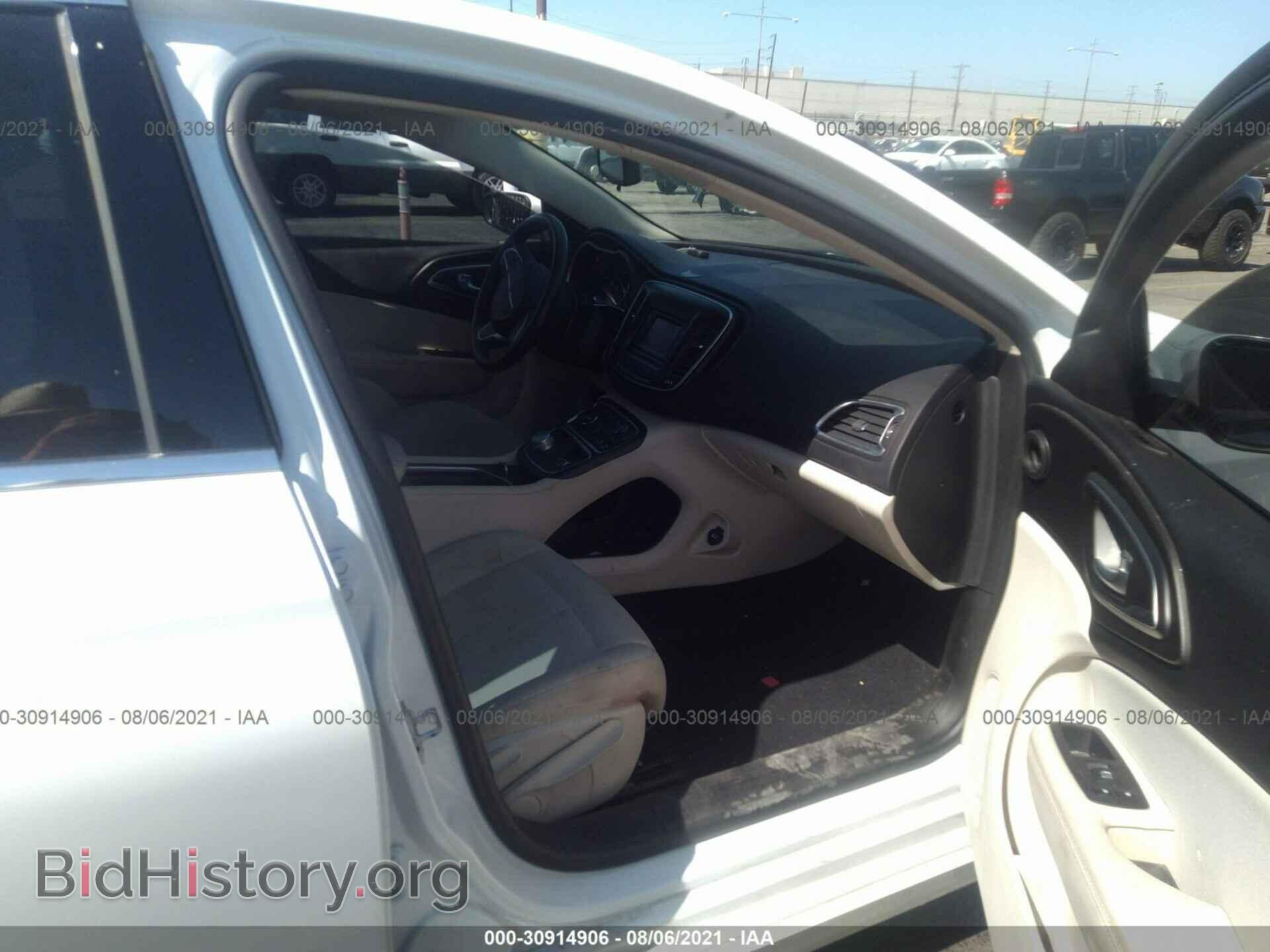 2016 CHRYSLER 200 - VIN: 1C3CCCAB1GN135916 - Фото 5