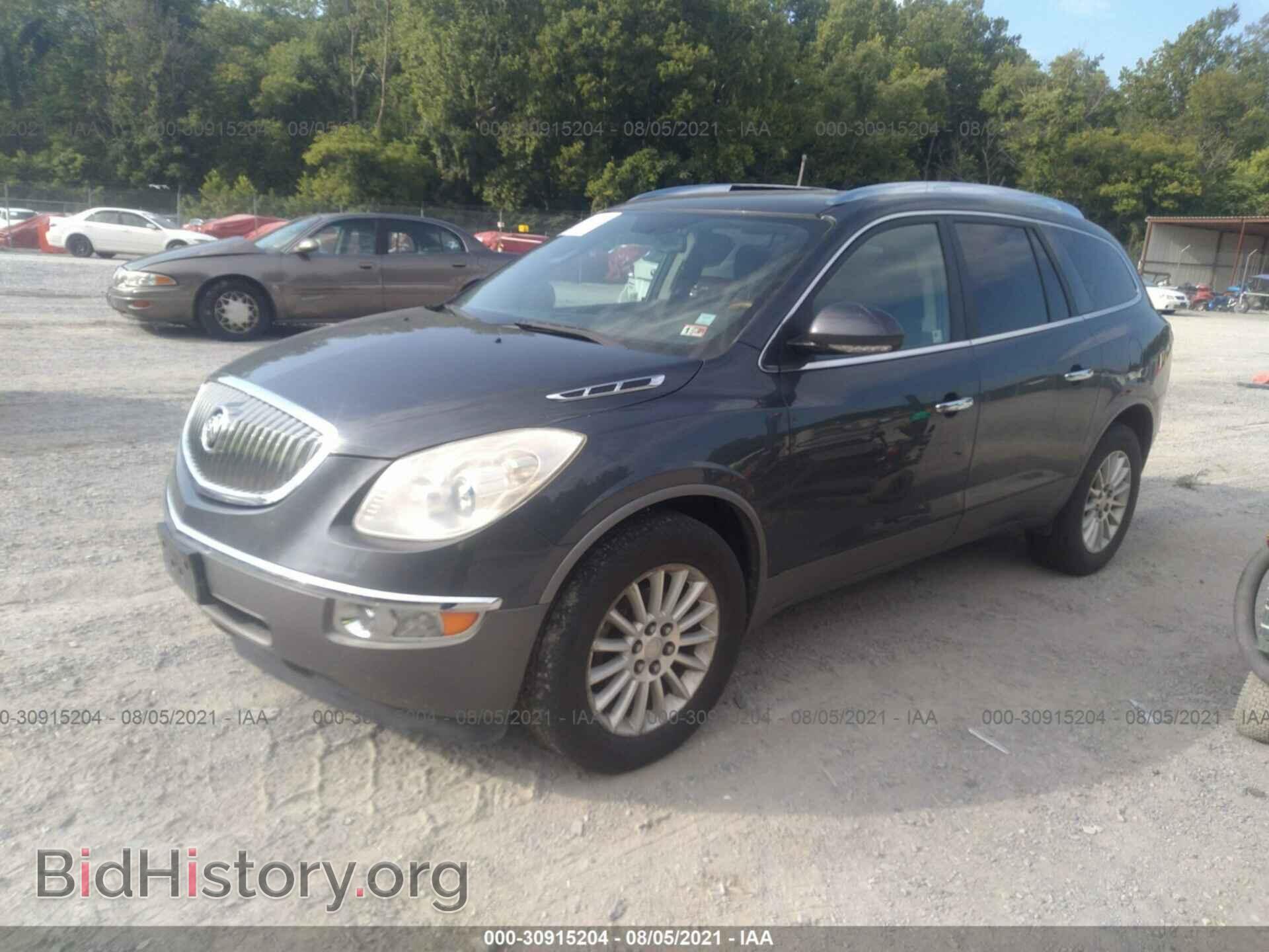 2011 BUICK ENCLAVE - VIN: 5GAKVAED0BJ250414 - Фото 2